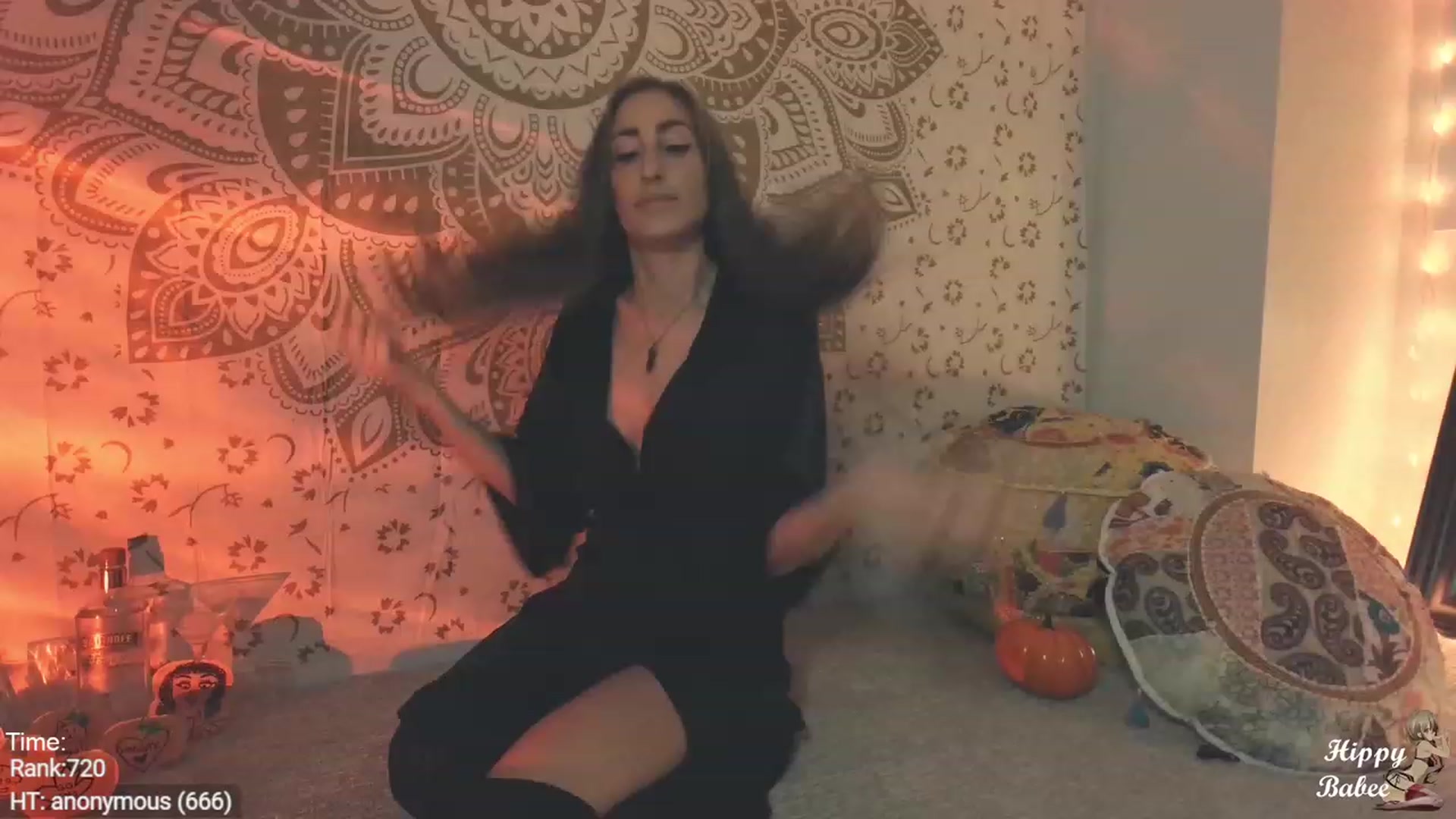 Gallery image thumbnail from HippyBabee's myfreecams stream on, 10/16/2023, 01:51 image 13 of 20