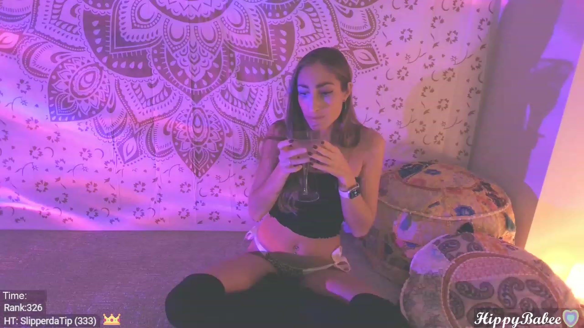 Gallery image thumbnail from HippyBabee's myfreecams stream on, 11/08/2023, 02:28 image 5 of 20