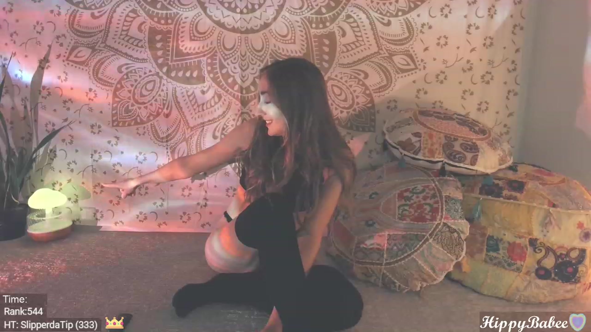 Gallery image thumbnail from HippyBabee's myfreecams stream on, 11/15/2023, 24:28 image 8 of 20