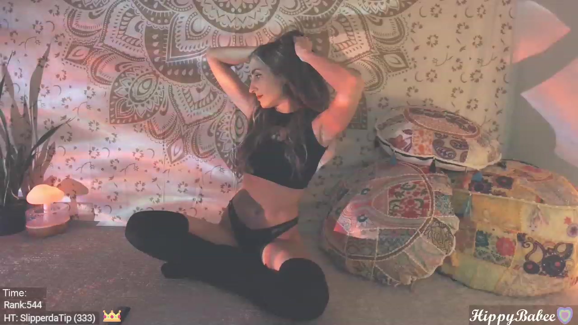 Gallery image thumbnail from HippyBabee's myfreecams stream on, 11/15/2023, 24:28 image 3 of 20