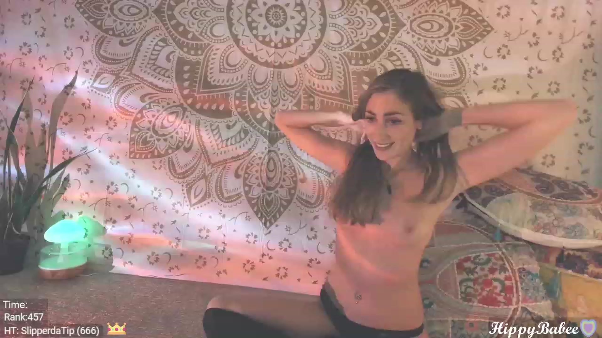 Gallery image thumbnail from HippyBabee's myfreecams stream on, 11/15/2023, 02:09 image 12 of 20