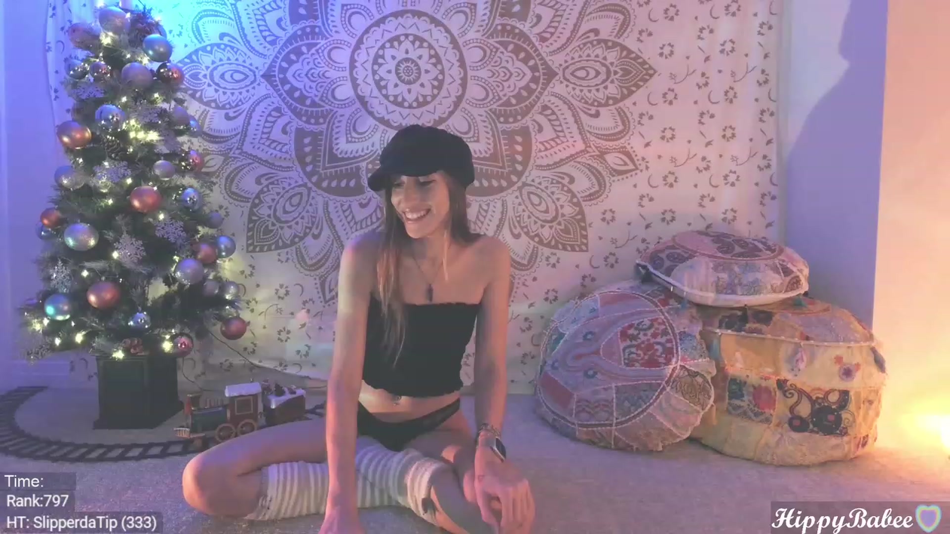 Gallery image thumbnail from HippyBabee's myfreecams stream on, 11/22/2023, 01:22 image 16 of 20