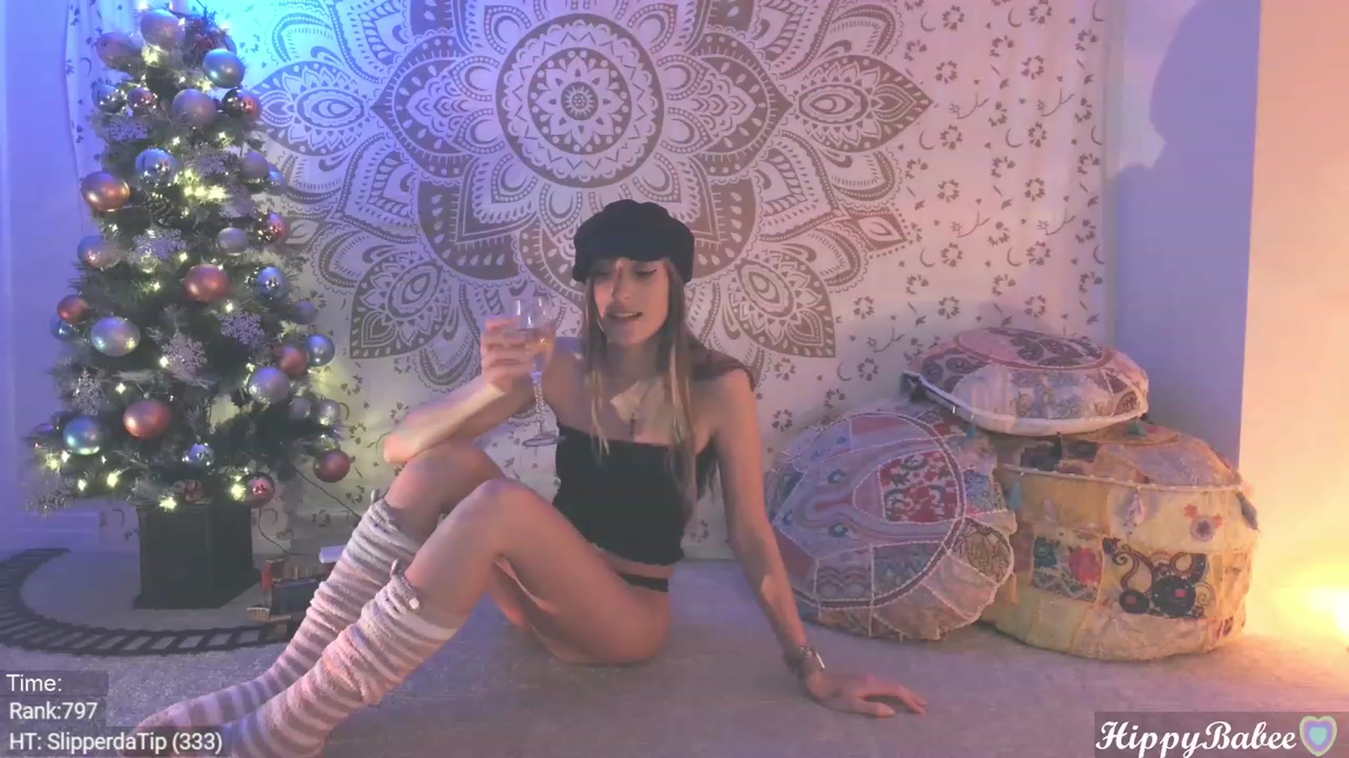Gallery image thumbnail from HippyBabee's myfreecams stream on, 11/22/2023, 01:22 image 14 of 20