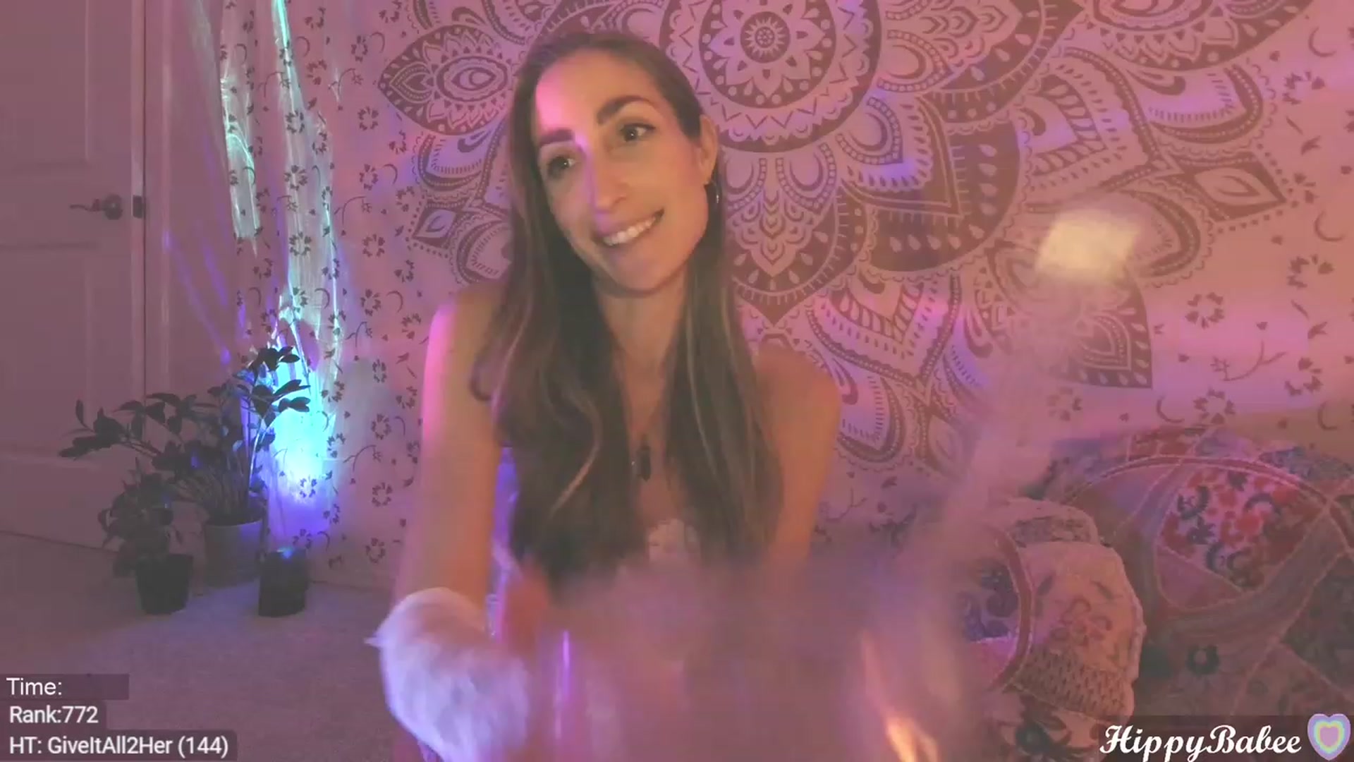 Gallery image thumbnail from HippyBabee's myfreecams stream on, 02/23/2024, 03:28 image 7 of 20