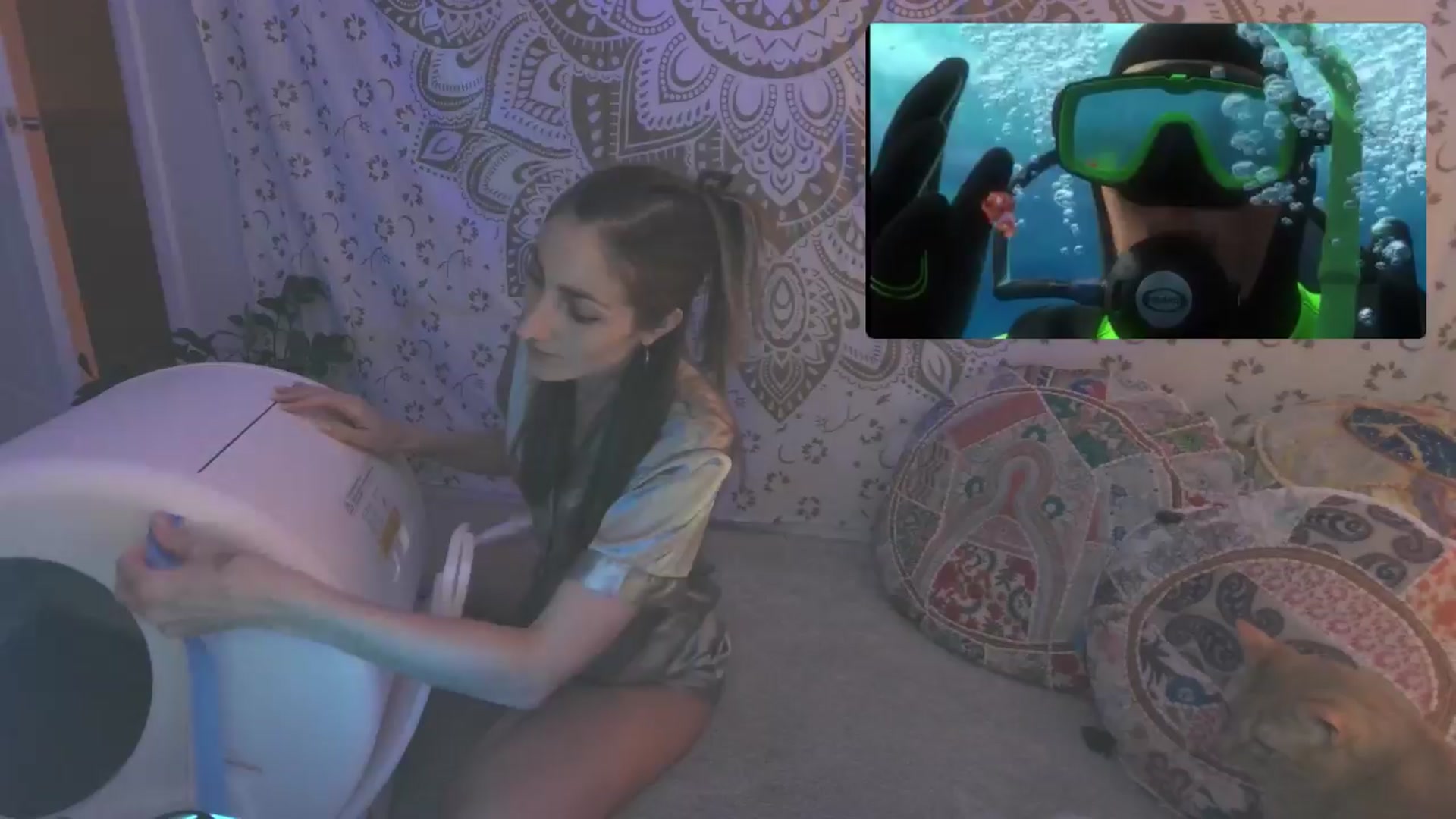 Gallery image thumbnail from HippyBabee's myfreecams stream on, 04/03/2024, 24:45 image 7 of 20