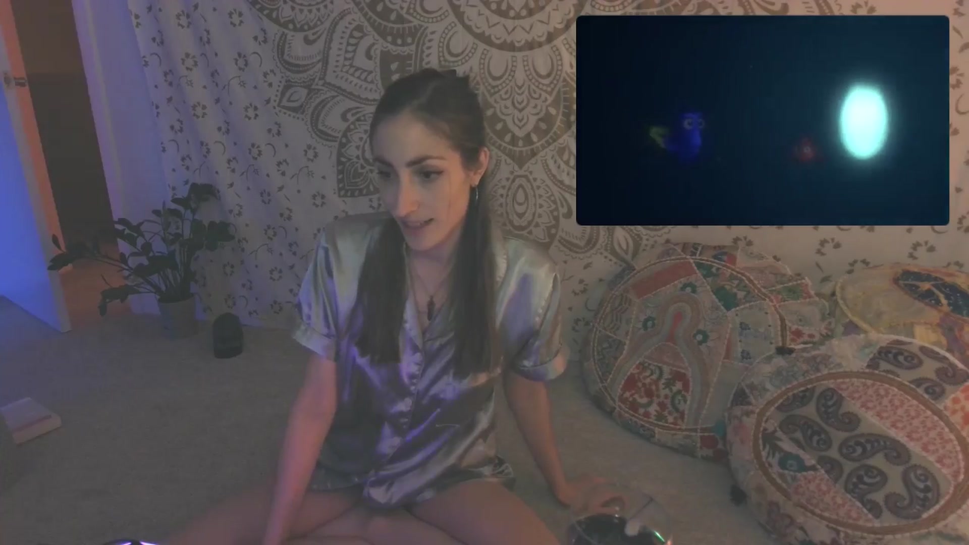Gallery image thumbnail from HippyBabee's myfreecams stream on, 04/03/2024, 24:45 image 18 of 20