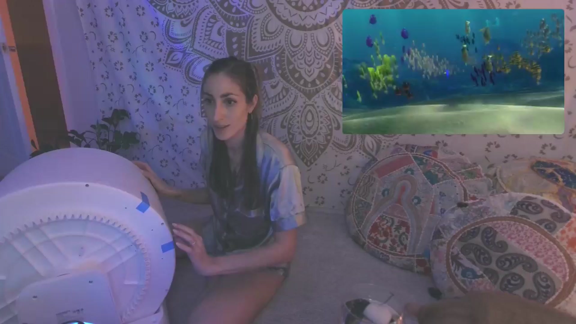 Gallery image thumbnail from HippyBabee's myfreecams stream on, 04/03/2024, 24:45 image 8 of 20