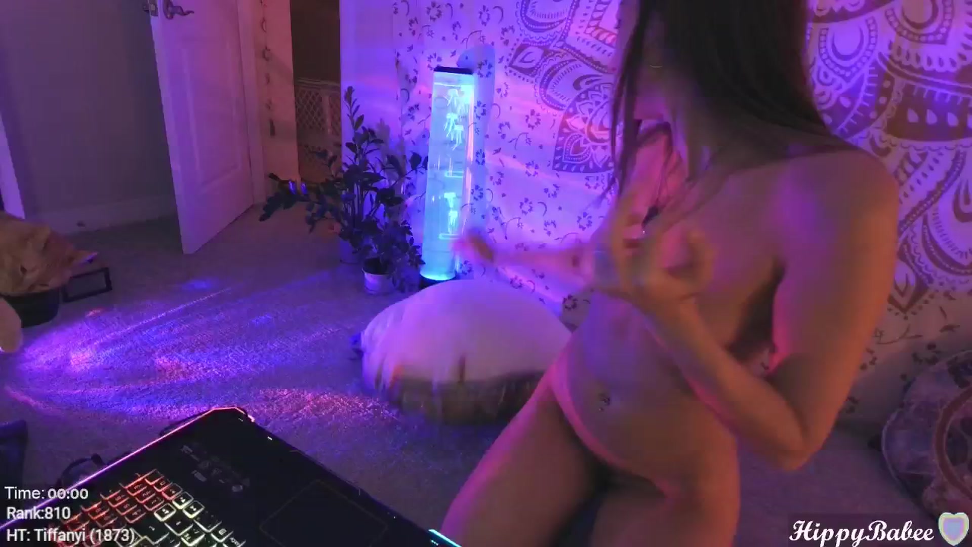 Gallery image thumbnail from HippyBabee's myfreecams stream on, 04/19/2024, 01:58 image 18 of 20