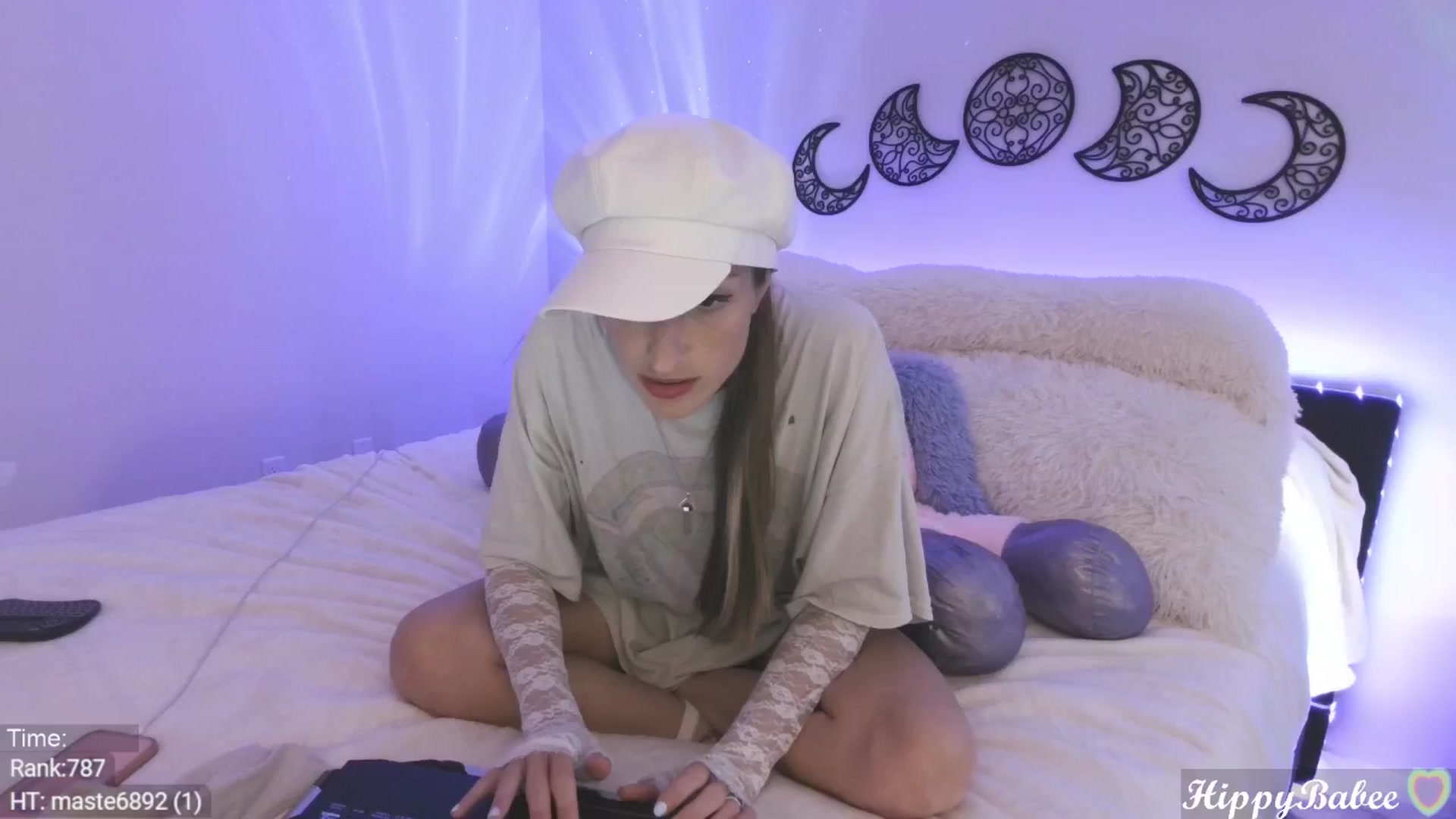 Gallery image thumbnail from HippyBabee's myfreecams stream on, 07/24/2024, 23:01 image 2 of 20