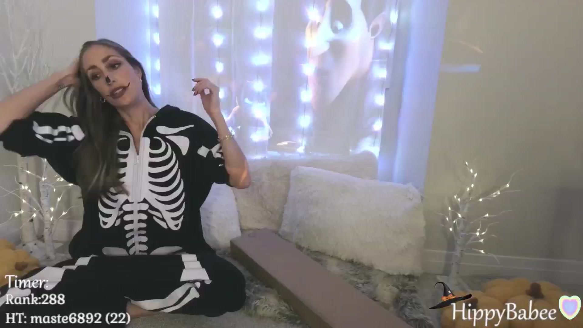 Gallery image thumbnail from HippyBabee's myfreecams stream on, 10/10/2024, 24:00 image 14 of 20