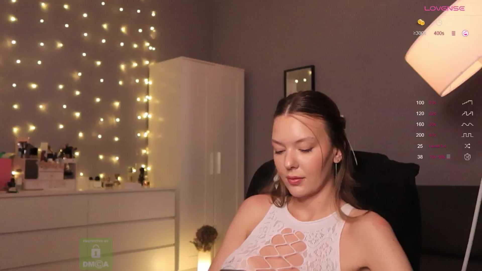 Gallery image thumbnail from Hit_Girl_'s myfreecams stream on, 12/17/2024, 18:36 image 19 of 20
