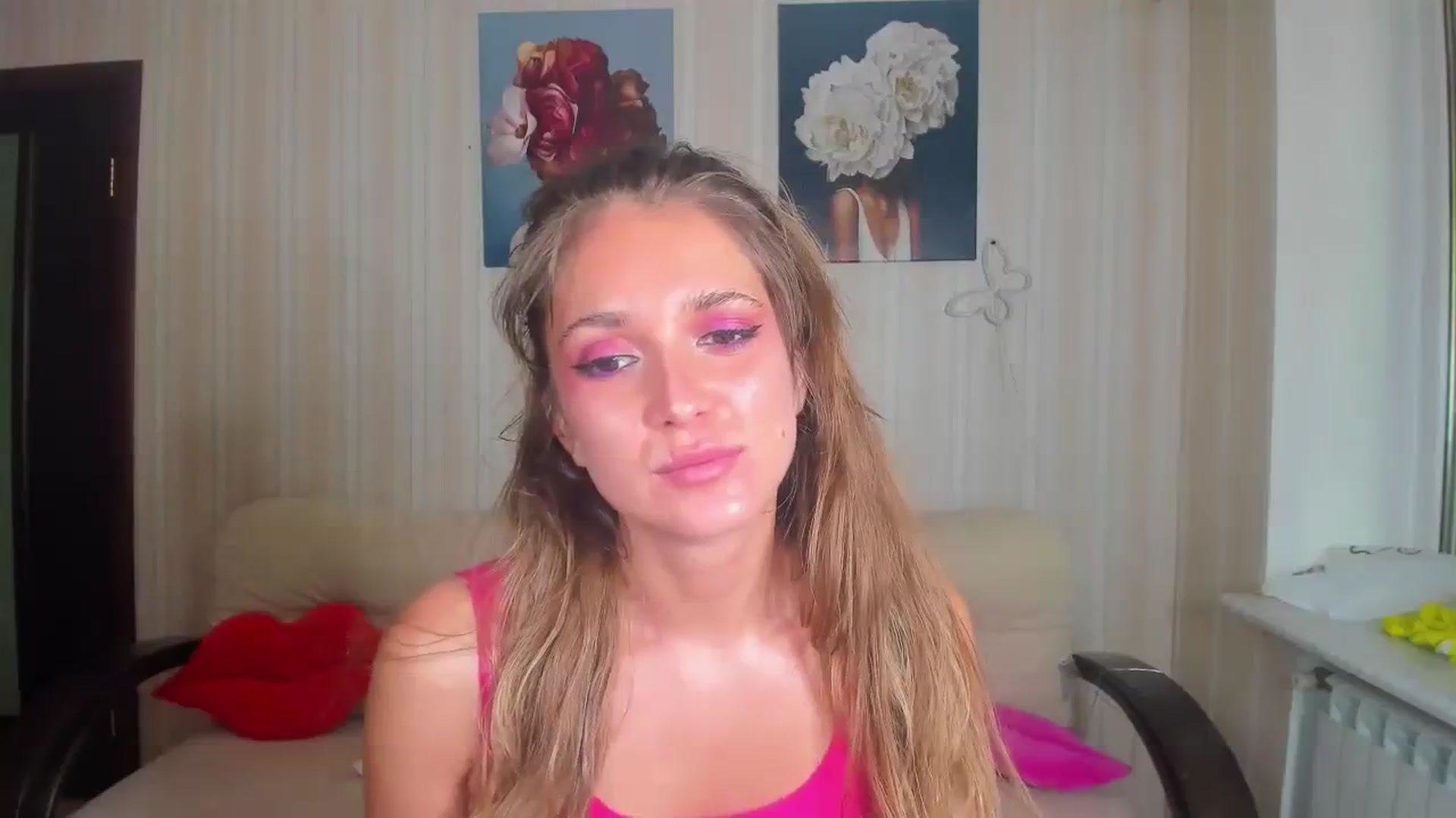 Gallery image thumbnail from HloeSky's myfreecams stream on, 07/29/2023, 11:43 image 18 of 20