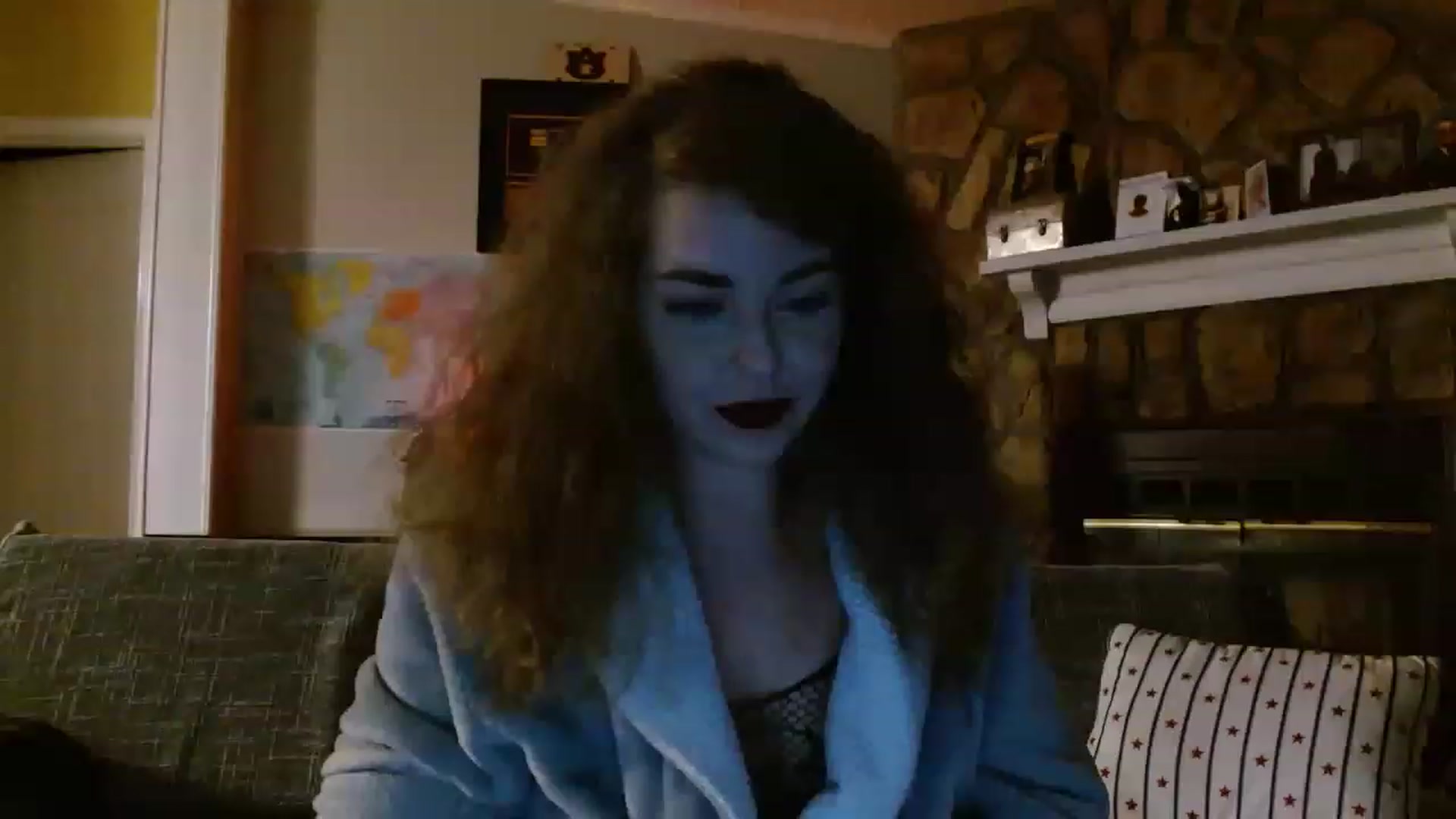 Gallery image thumbnail from HmschoolMamaT's myfreecams stream on, 11/16/2022, 08:24 image 20 of 20