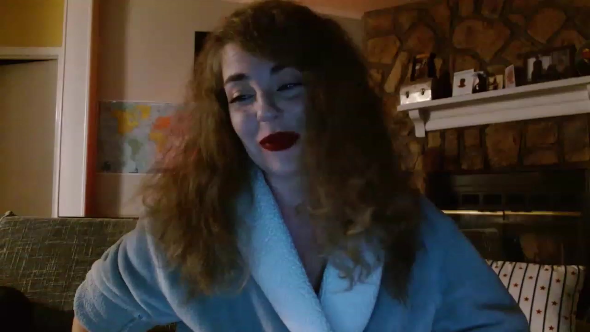 Gallery image thumbnail from HmschoolMamaT's myfreecams stream on, 11/16/2022, 08:24 image 10 of 20
