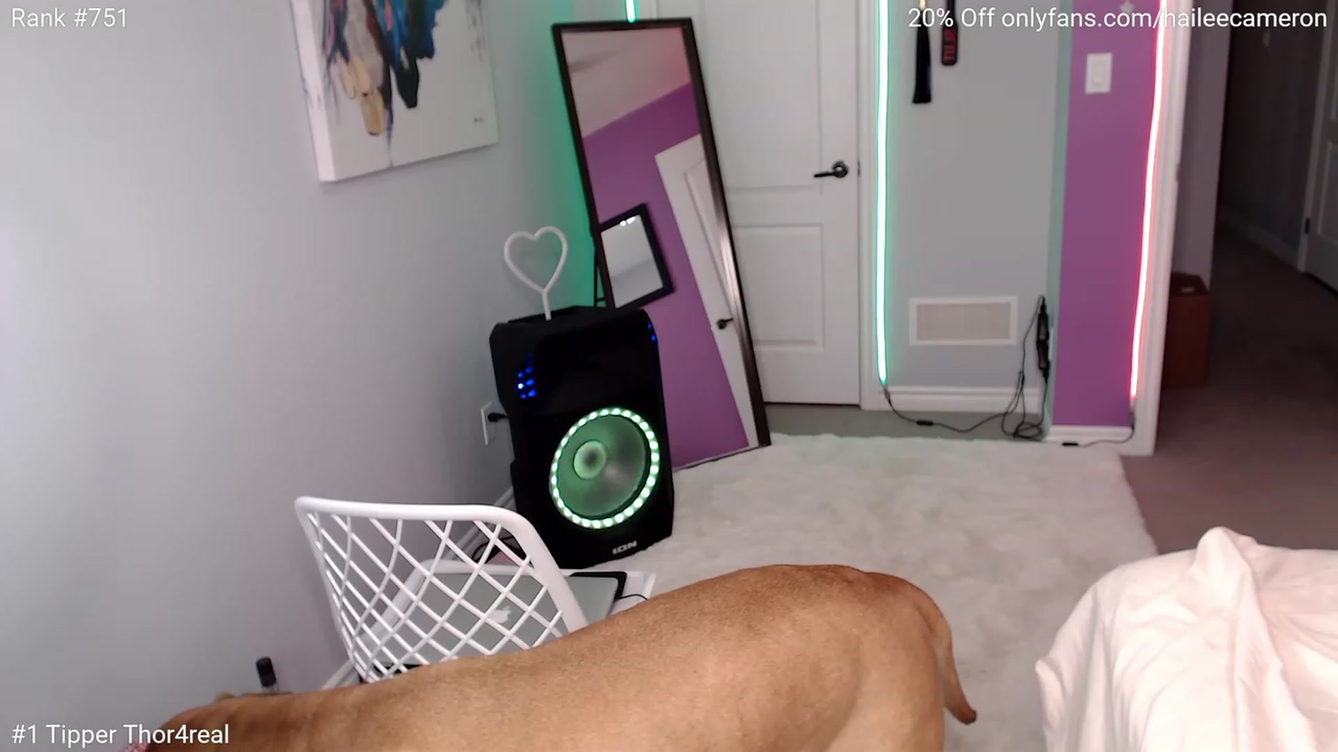 Gallery image thumbnail from HoHoHailee's myfreecams stream on, 12/18/2022, 05:56 image 2 of 20
