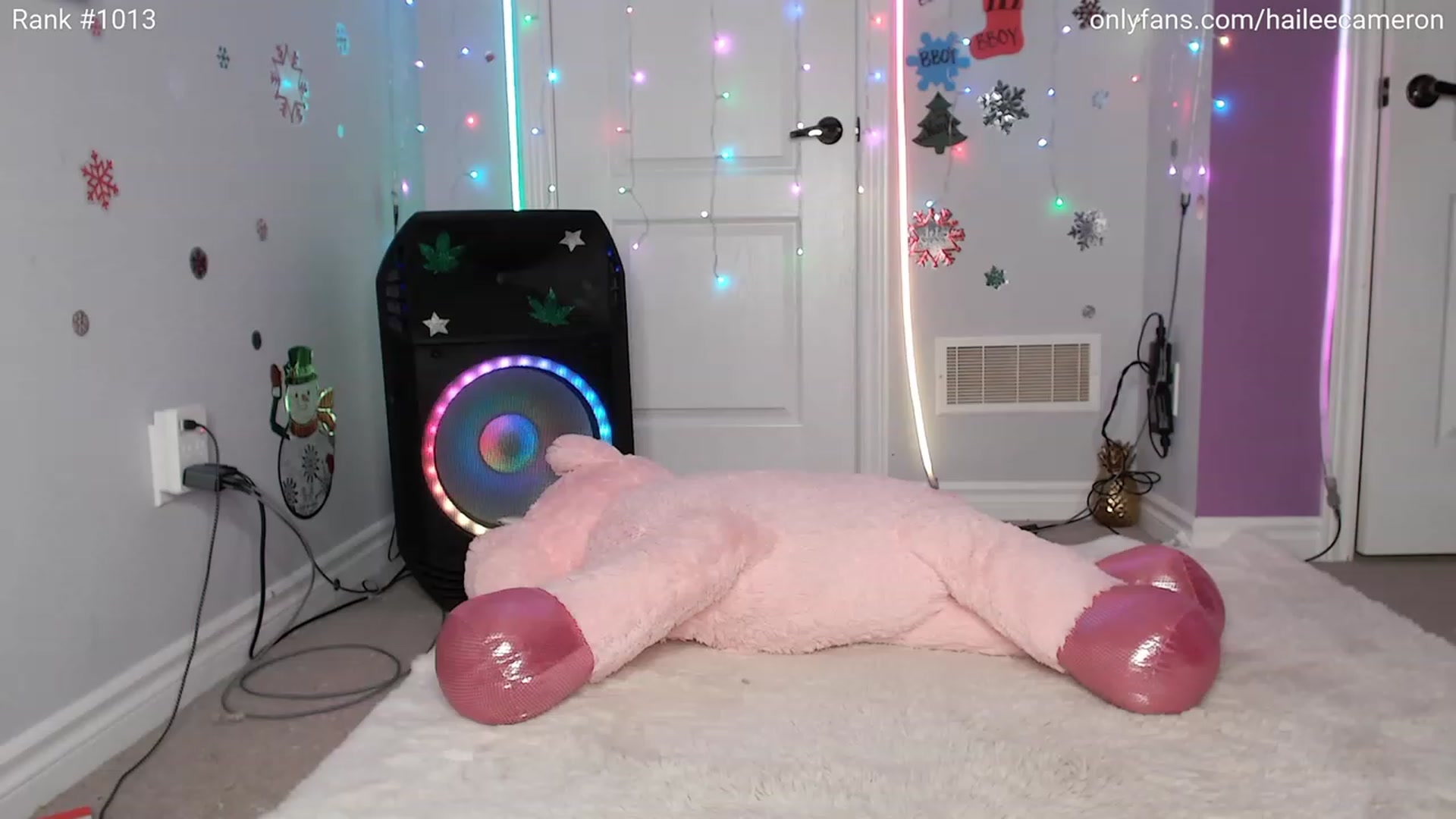 Gallery image thumbnail from HoHoHailee's myfreecams stream on, 12/08/2023, 06:50 image 13 of 20
