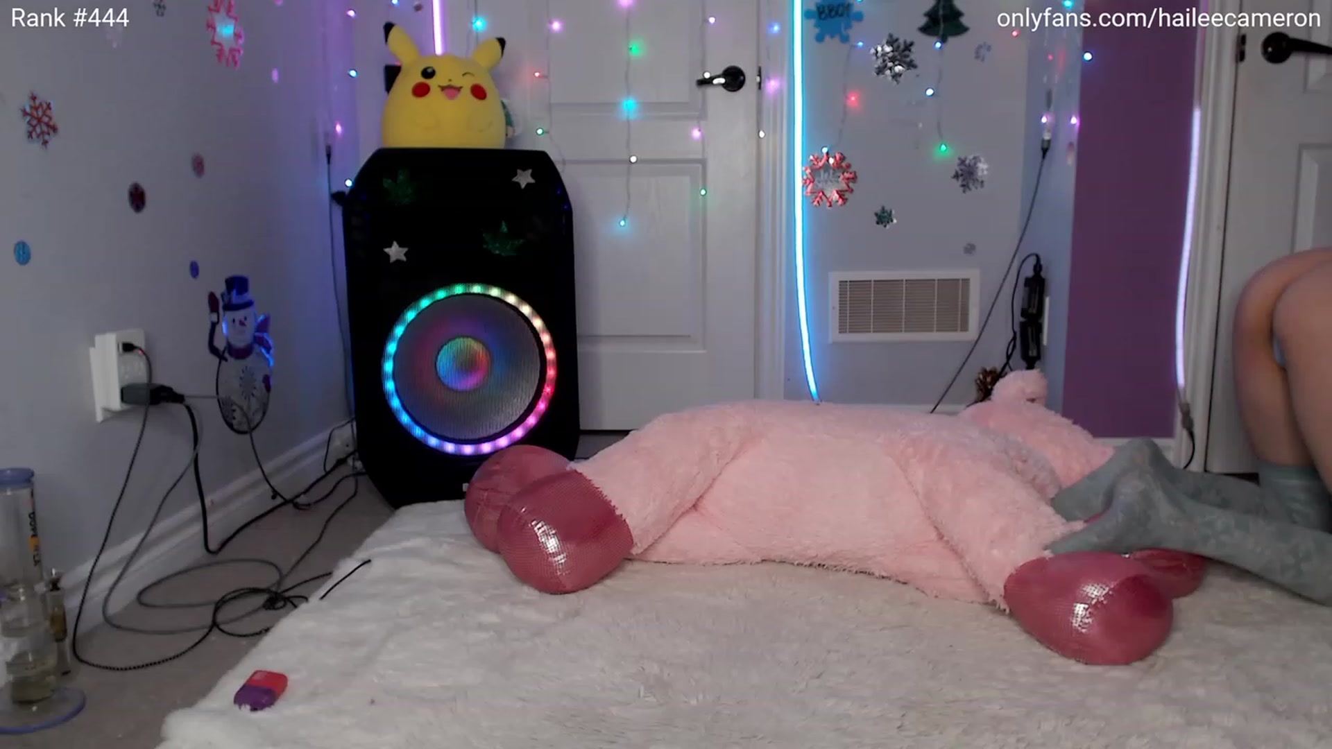 Gallery image thumbnail from HoHoHailee's myfreecams stream on, 12/14/2023, 05:10 image 10 of 20