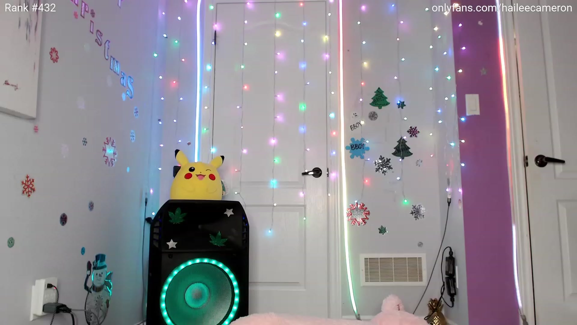 Gallery image thumbnail from HoHoHailee's myfreecams stream on, 12/14/2023, 05:10 image 17 of 20