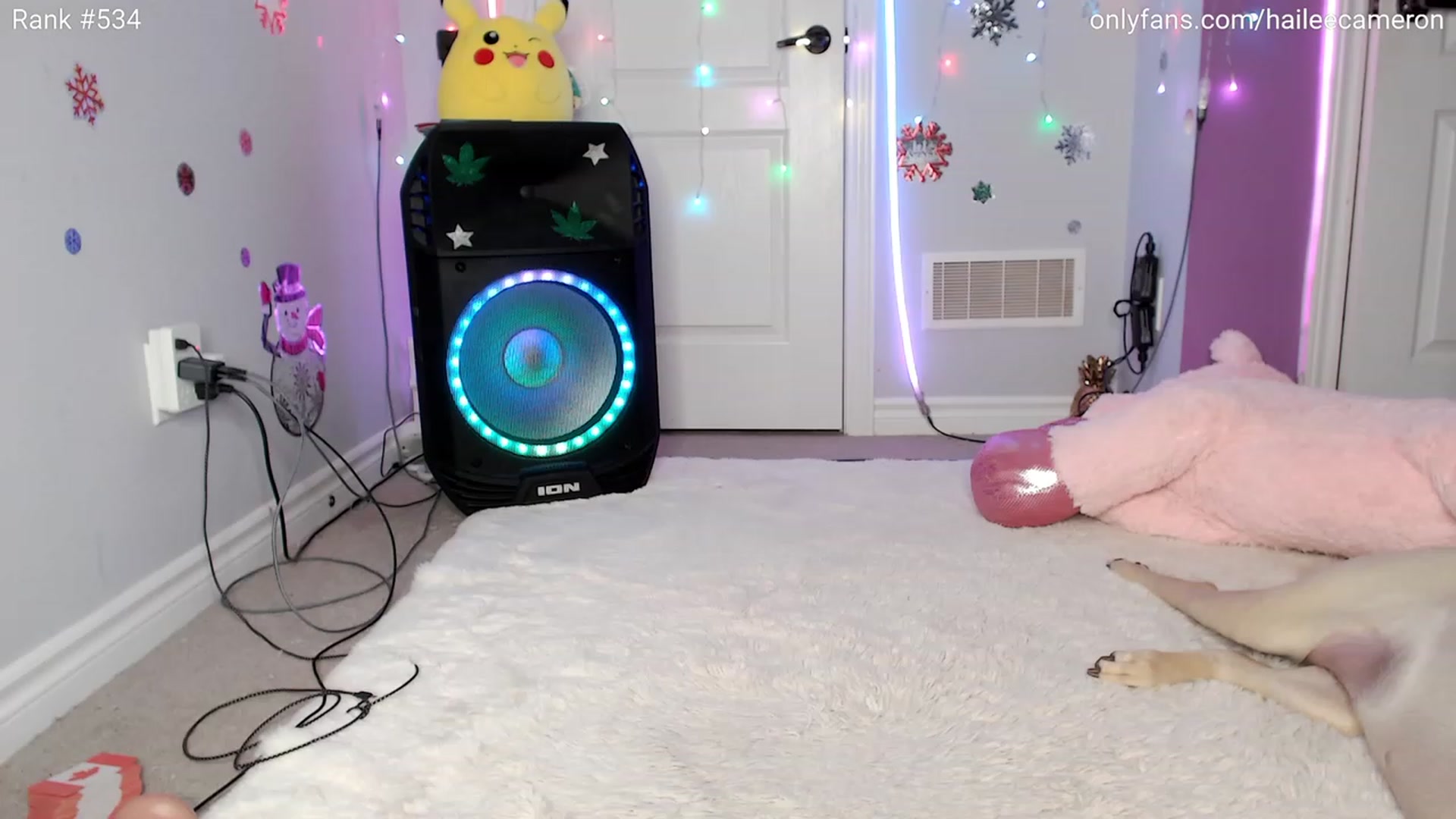 Gallery image thumbnail from HoHoHailee's myfreecams stream on, 12/22/2023, 07:45 image 19 of 20