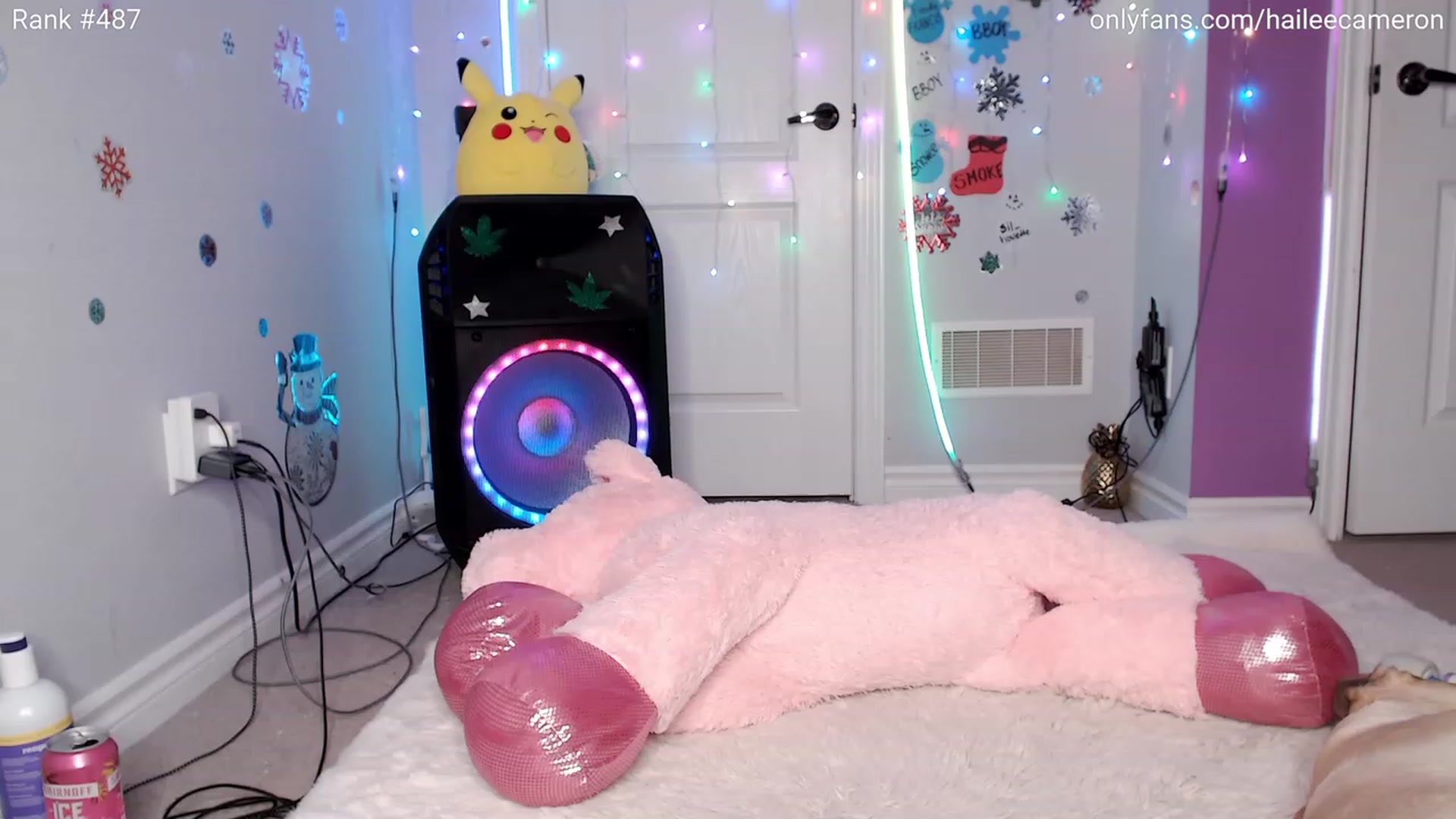 Gallery image thumbnail from HoHoHailee's myfreecams stream on, 12/23/2023, 05:43 image 14 of 20