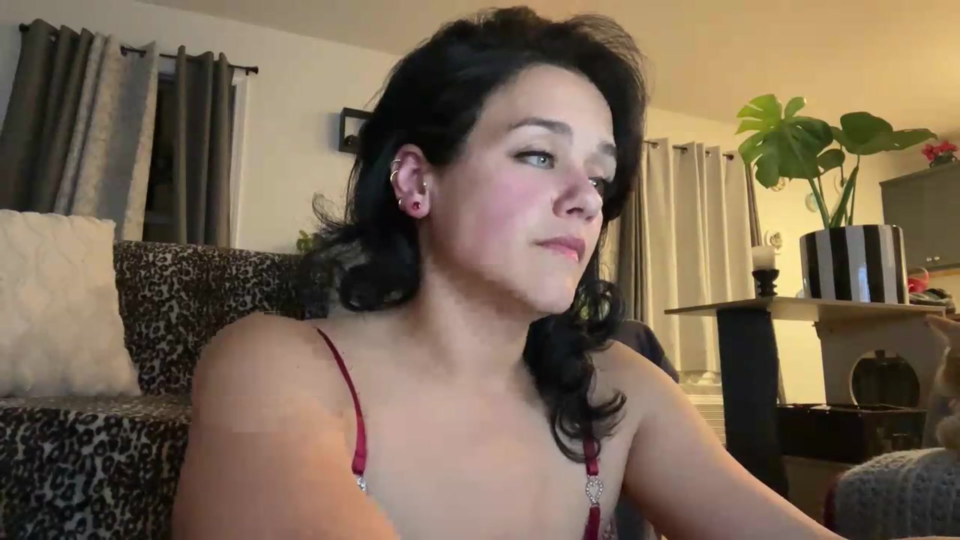 Gallery image thumbnail from HollyDelights's myfreecams stream on, 06/05/2026, 02:54 image 3 of 20