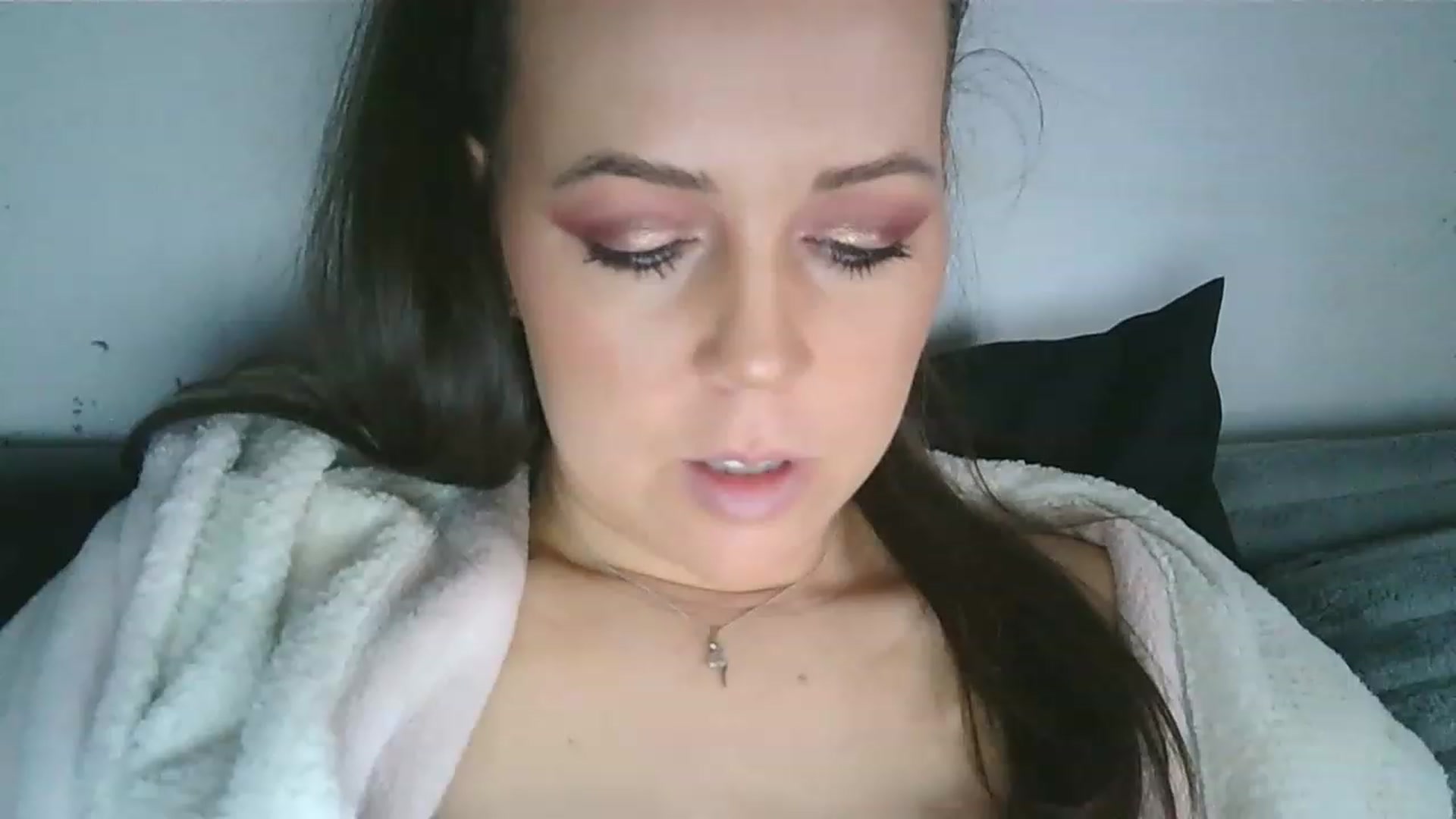 Gallery image thumbnail from HollyHH30's myfreecams stream on, 01/27/2023, 14:55 image 4 of 20