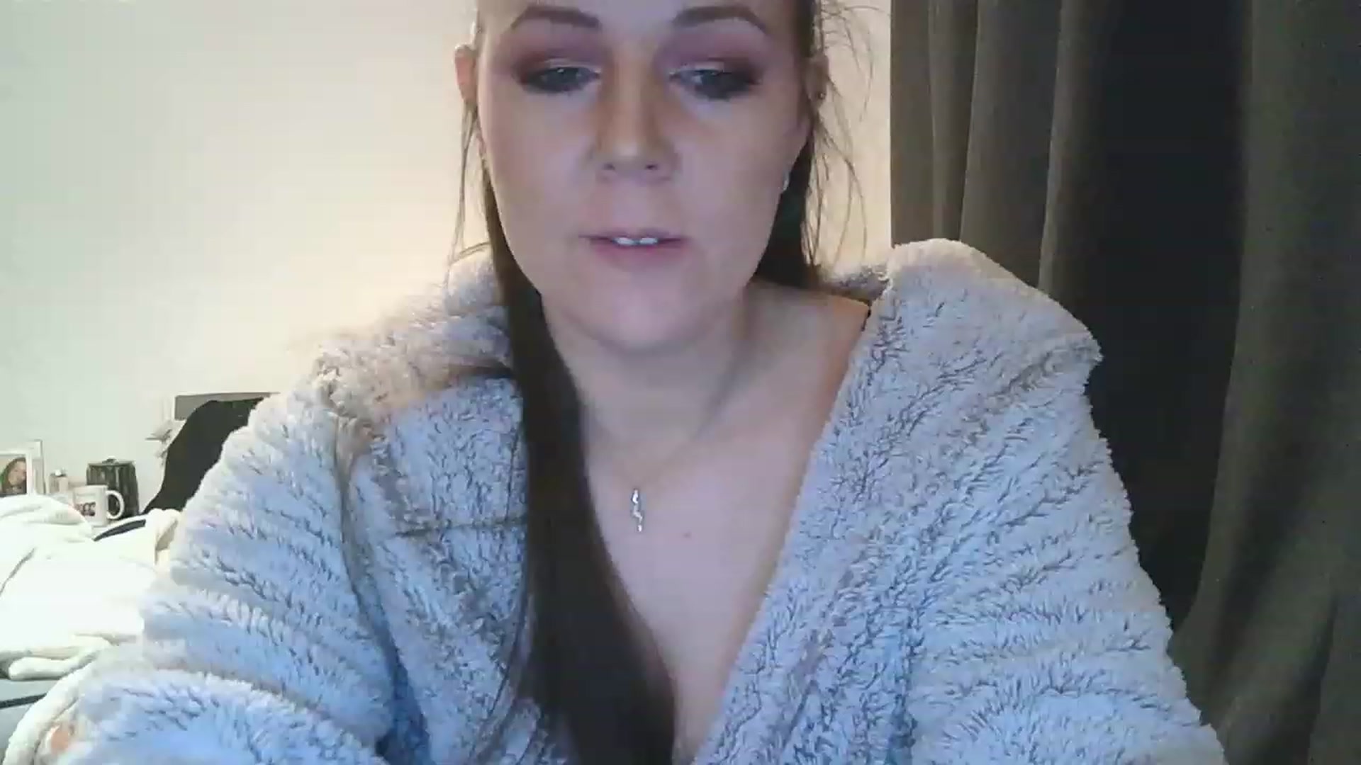 Gallery image thumbnail from HollyHH30's myfreecams stream on, 01/28/2023, 16:42 image 8 of 20