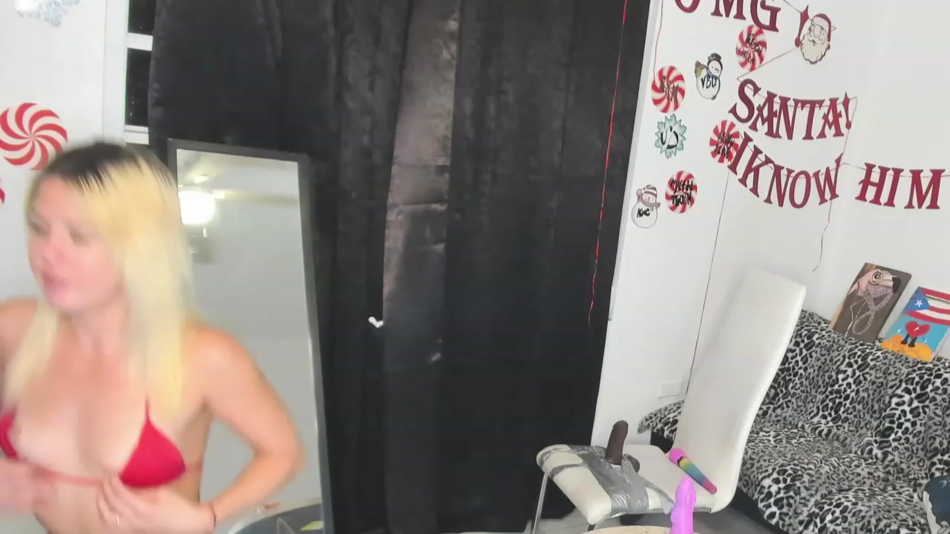 Gallery image thumbnail from HollyHanna's myfreecams stream on, 12/08/2022, 22:36 image 2 of 20