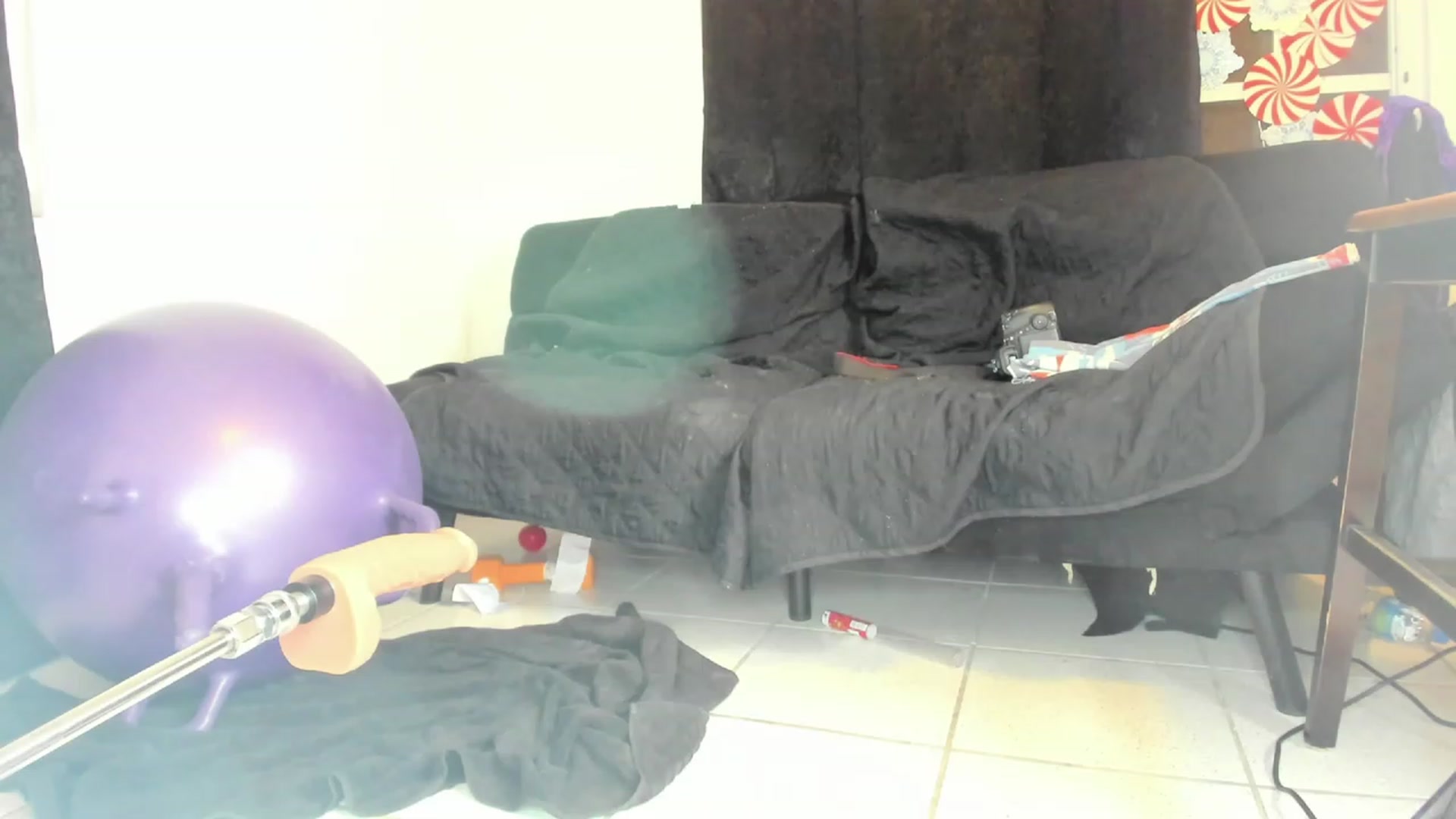 Gallery image thumbnail from HollyHanna's myfreecams stream on, 12/25/2022, 02:13 image 15 of 20