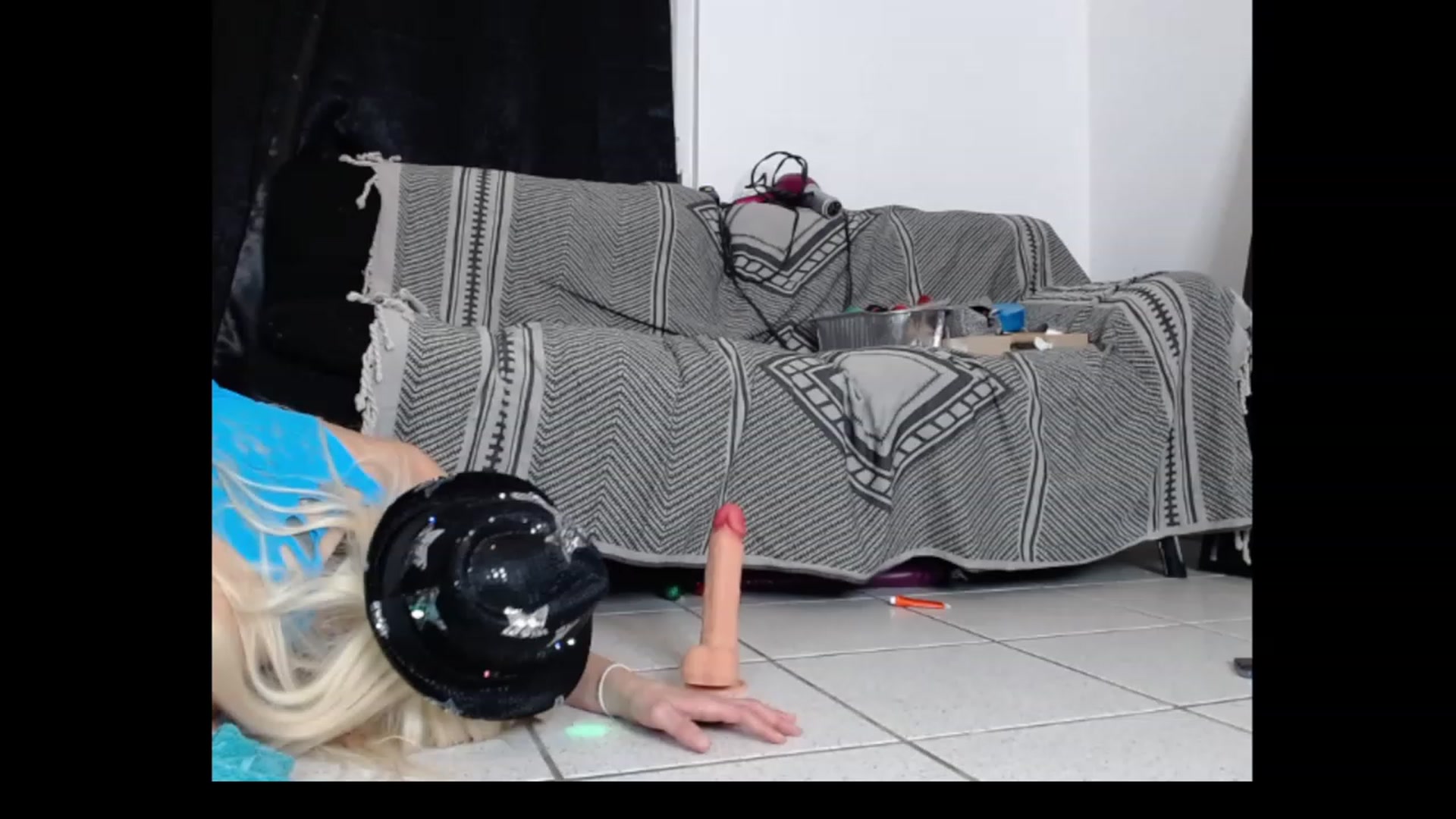 Gallery image thumbnail from HollyHanna's myfreecams stream on, 12/30/2022, 01:41 image 15 of 20