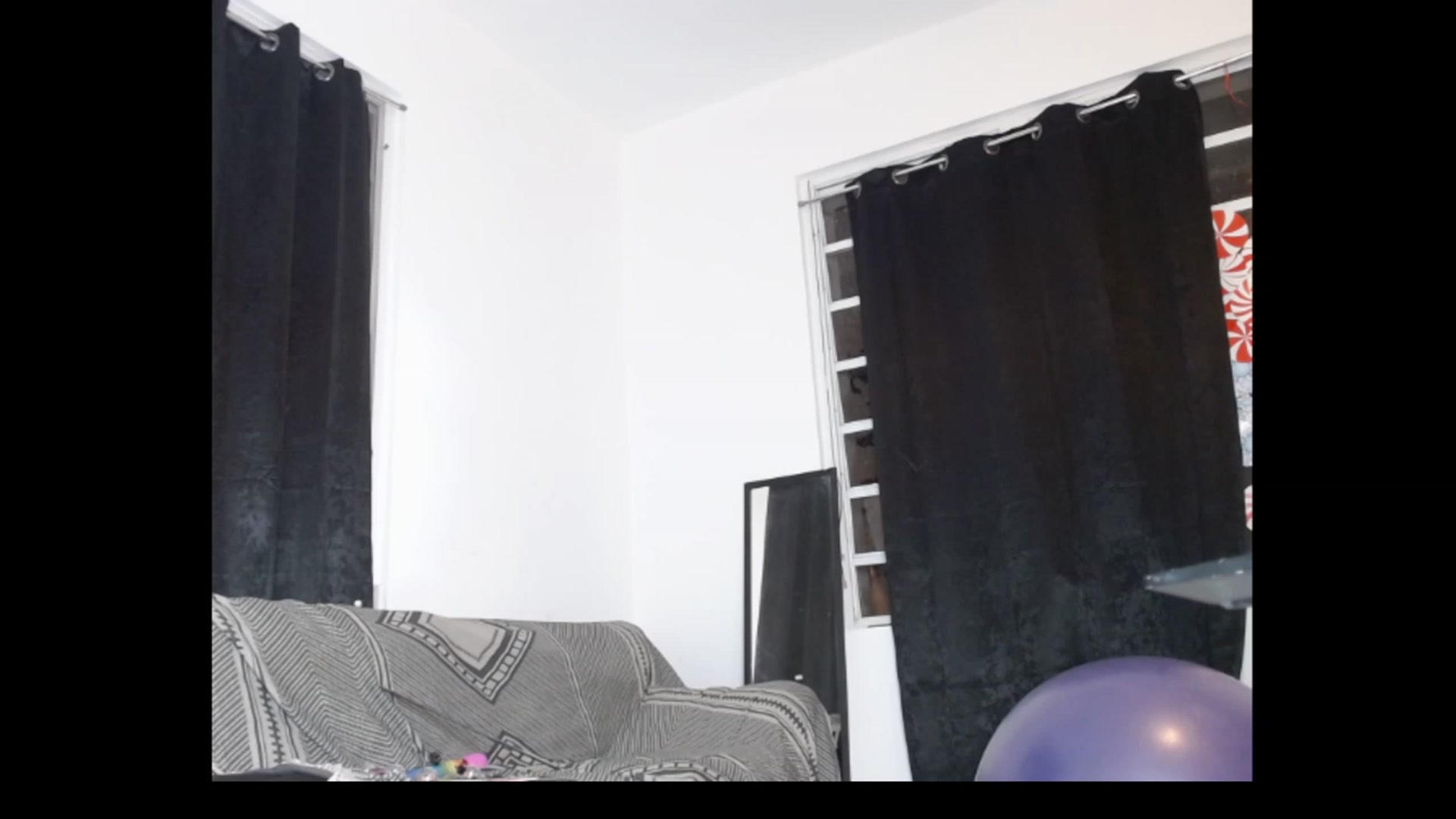 Gallery image thumbnail from HollyHanna's myfreecams stream on, 01/01/2023, 01:14 image 15 of 20