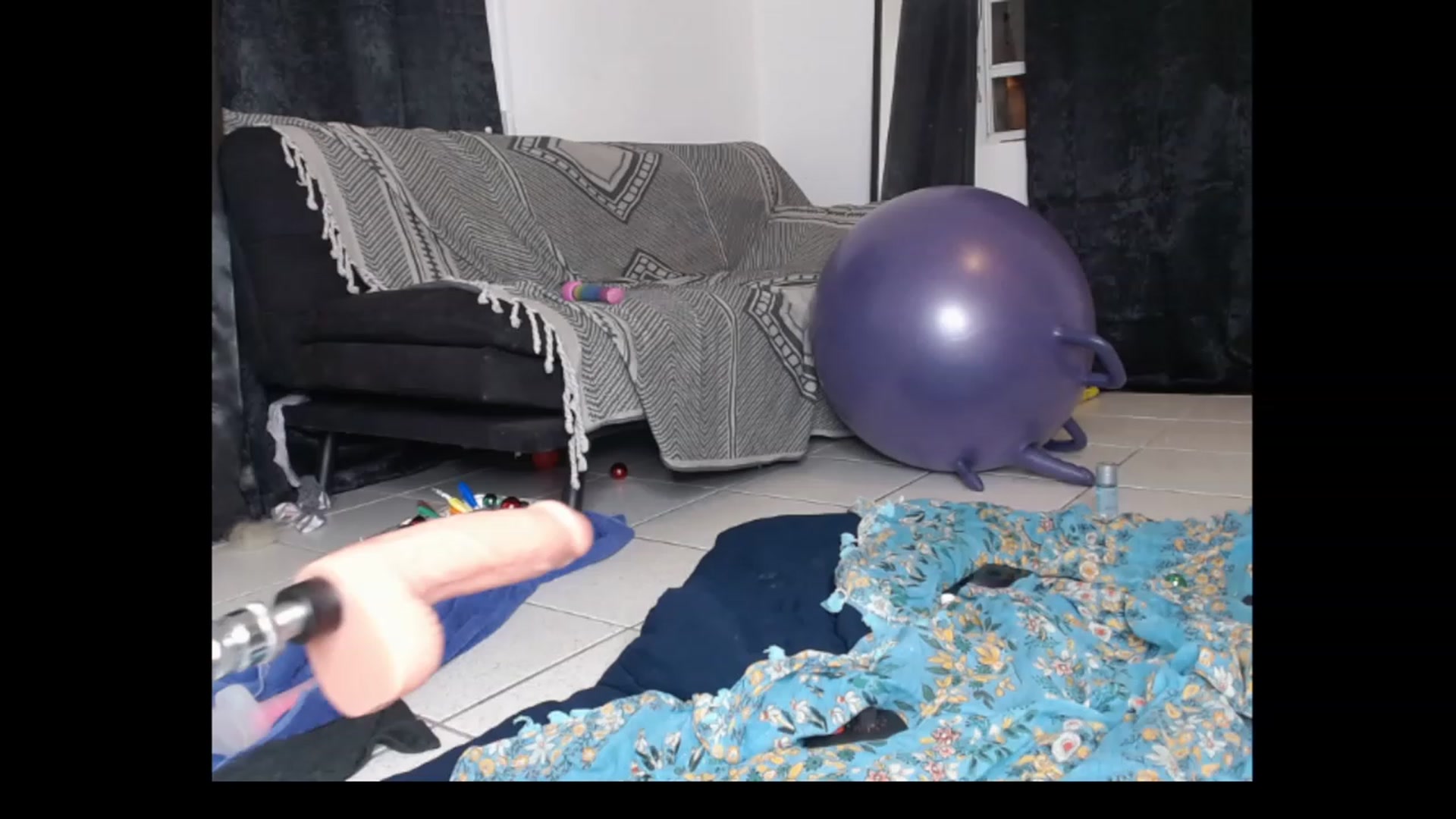 Gallery image thumbnail from HollyHanna's myfreecams stream on, 01/01/2023, 01:14 image 1 of 20