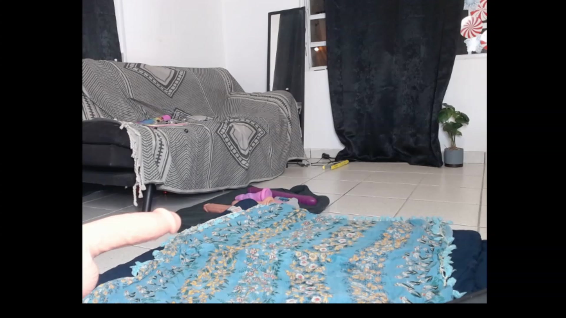 Gallery image thumbnail from HollyHanna's myfreecams stream on, 01/01/2023, 03:56 image 18 of 20