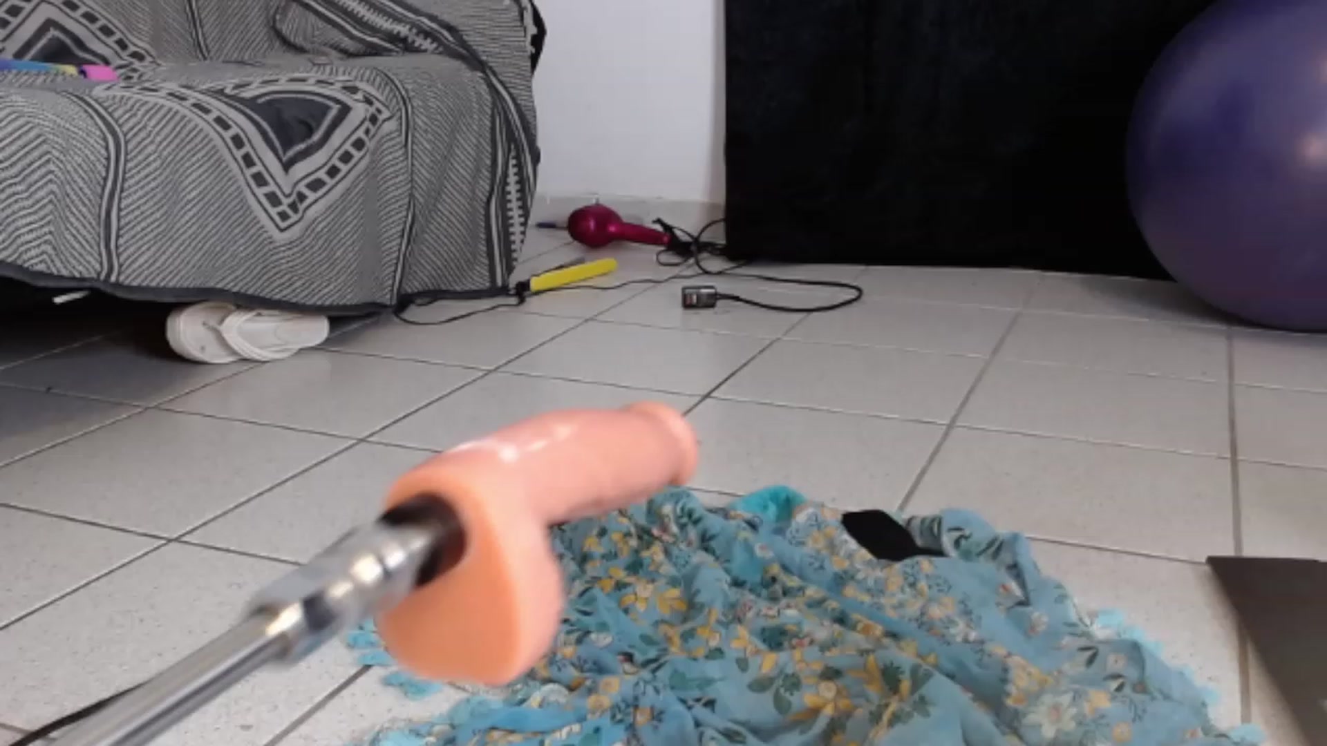 Gallery image thumbnail from HollyHanna's myfreecams stream on, 01/05/2023, 22:45 image 16 of 20