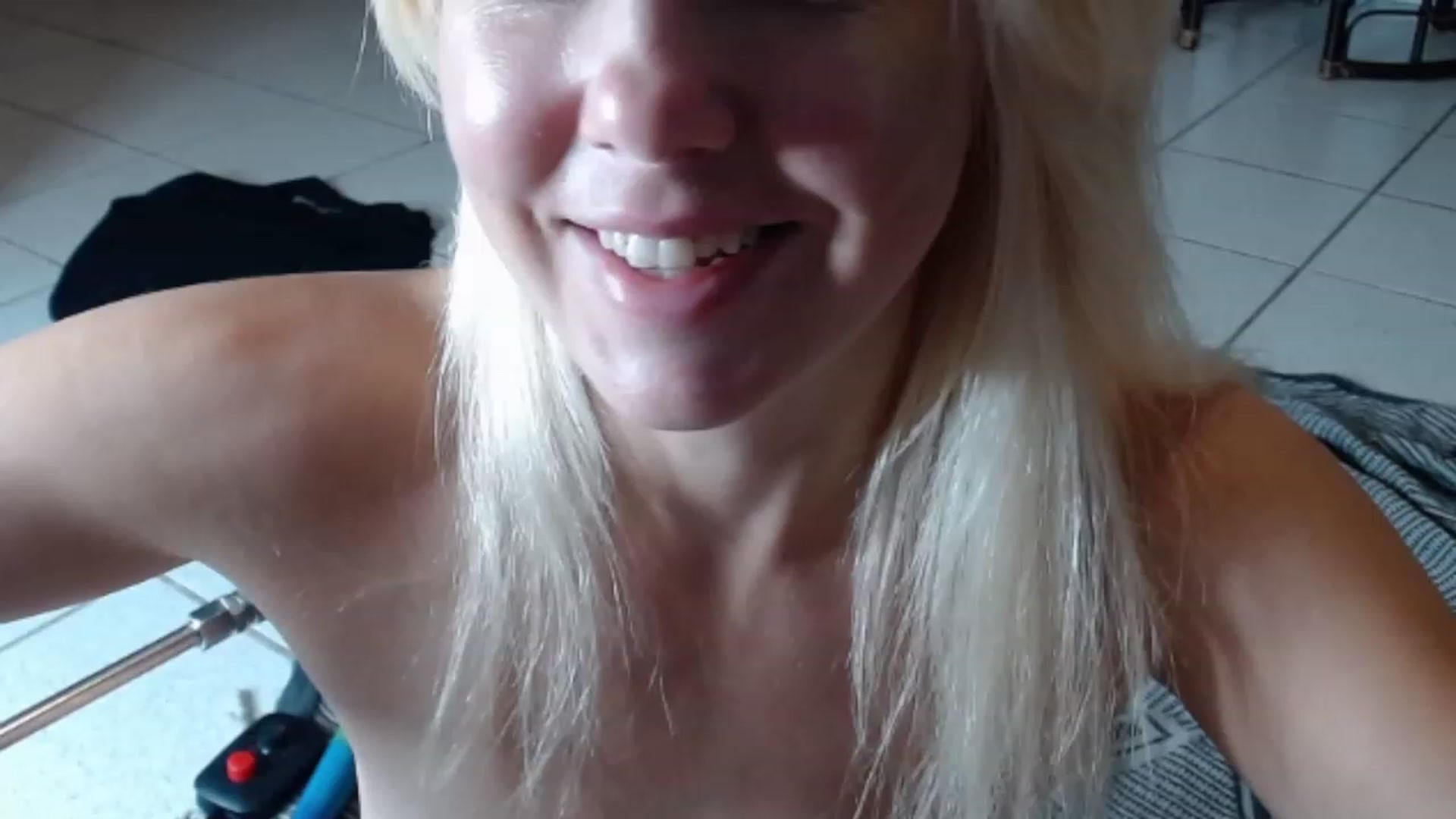 Gallery image thumbnail from HollyHanna's myfreecams stream on, 01/10/2023, 05:30 image 20 of 20