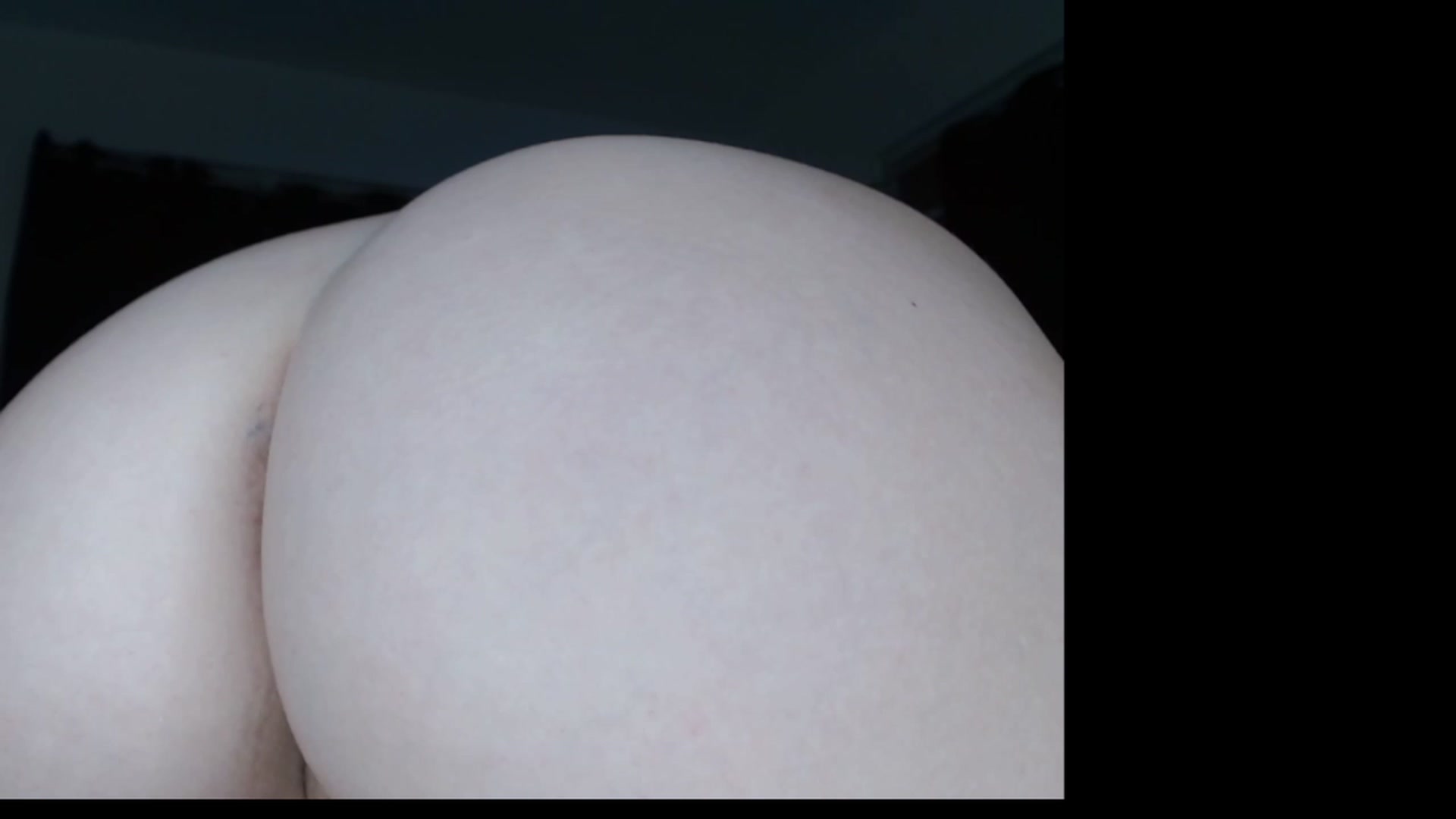 Gallery image thumbnail from HollyHanna's myfreecams stream on, 01/18/2023, 03:37 image 12 of 20