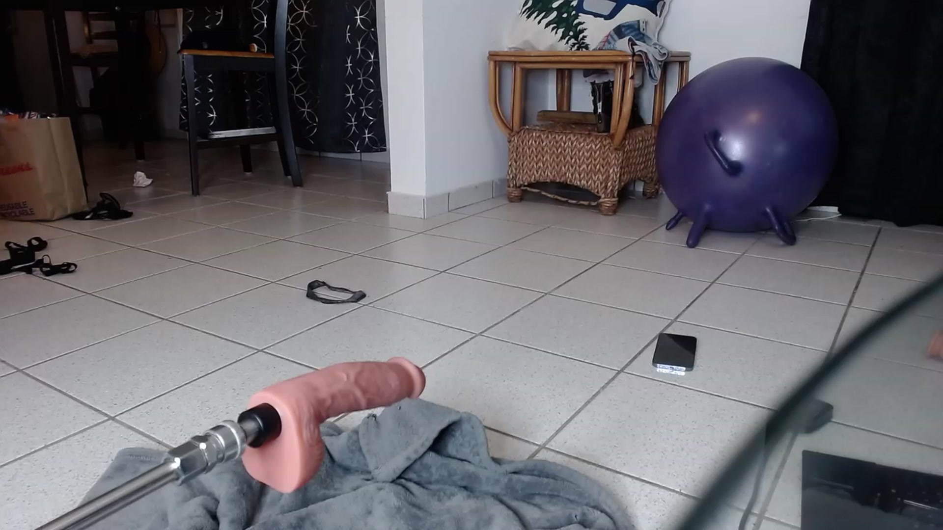 Gallery image thumbnail from HollyHanna's myfreecams stream on, 01/18/2023, 07:08 image 13 of 20