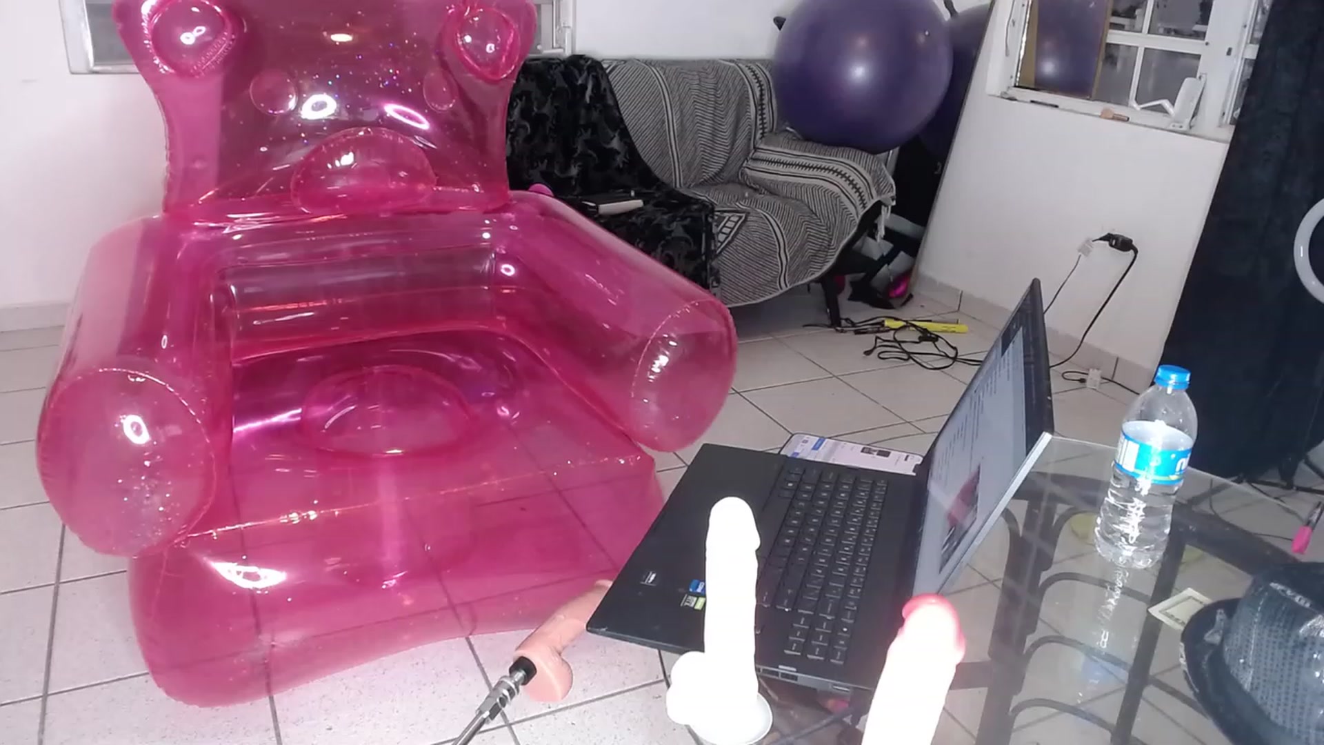 Gallery image thumbnail from HollyHanna's myfreecams stream on, 01/18/2023, 22:49 image 14 of 20