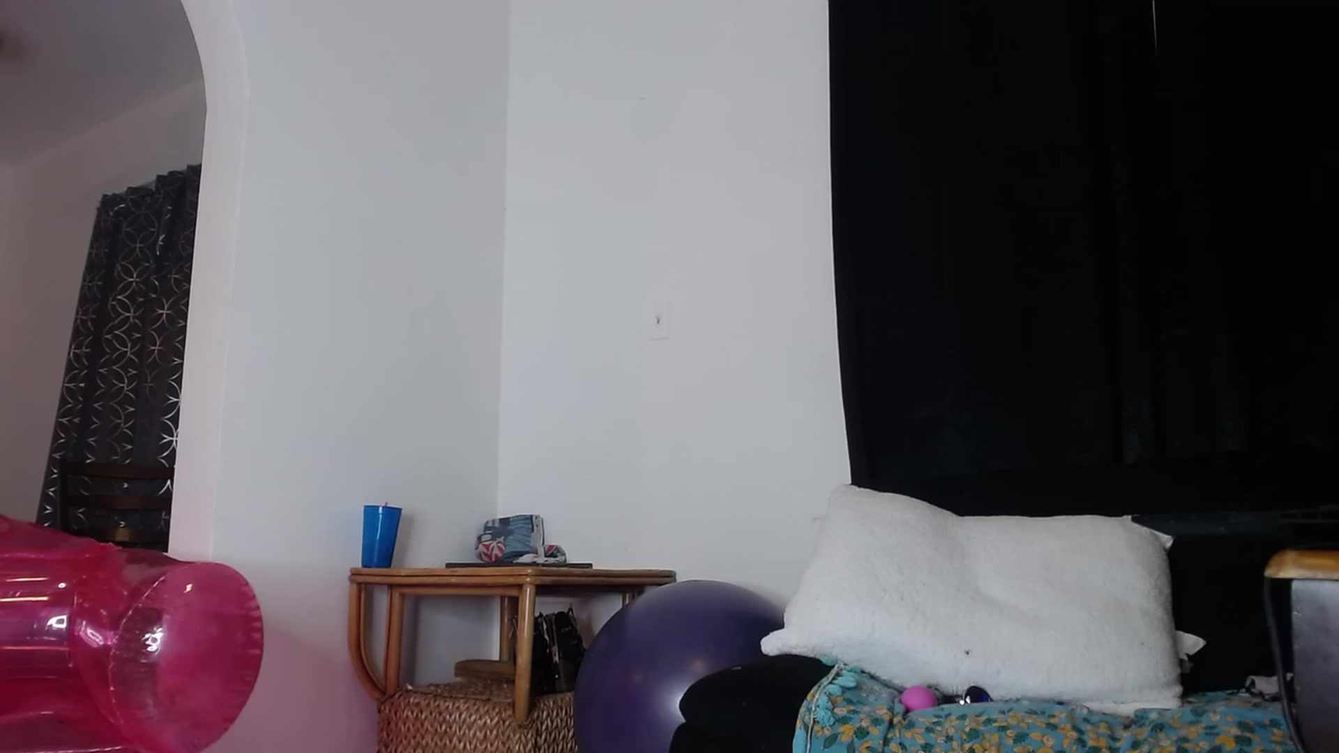 Gallery image thumbnail from HollyHanna's myfreecams stream on, 01/30/2023, 03:51 image 4 of 20