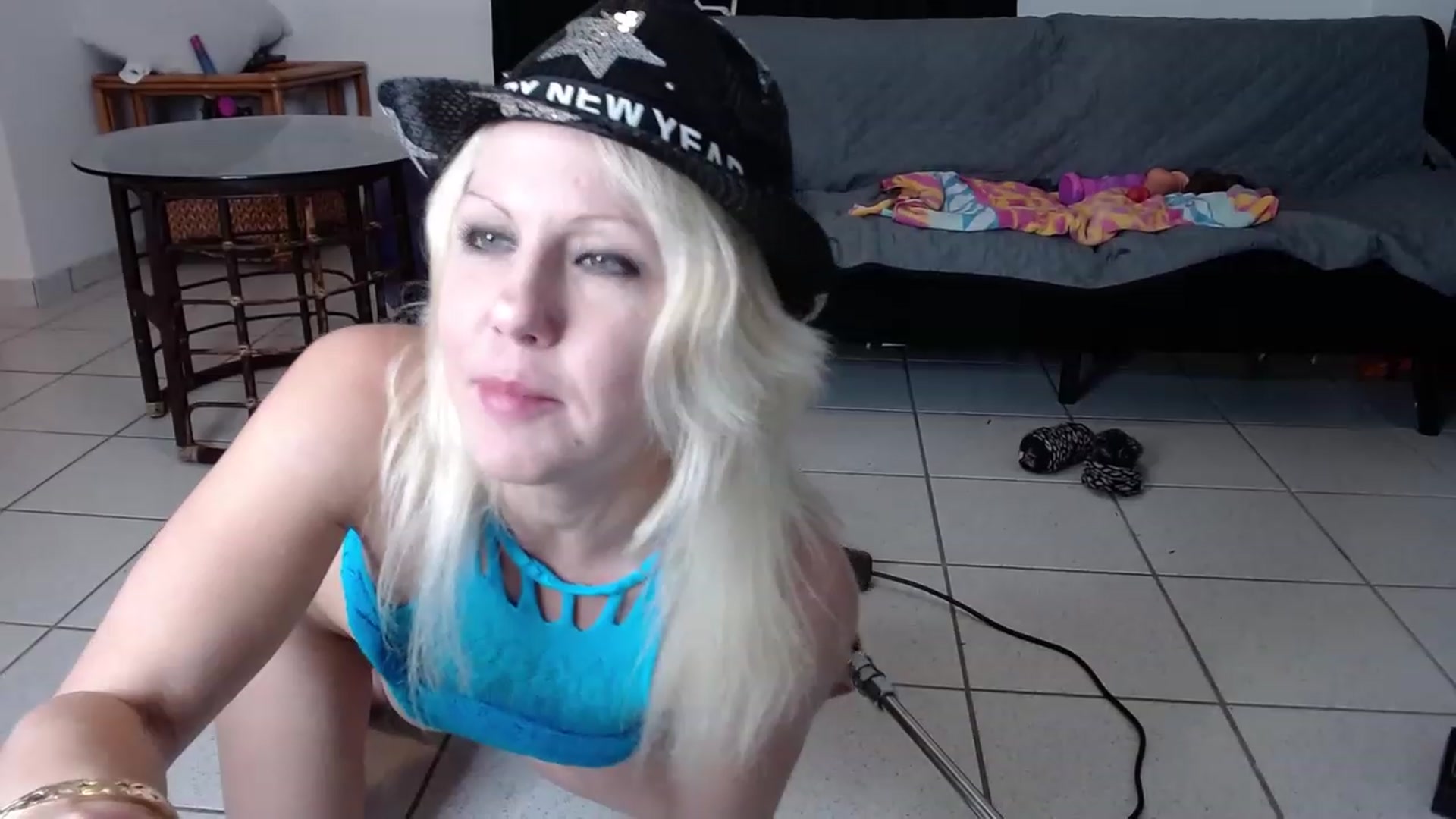 Gallery image thumbnail from HollyHanna's myfreecams stream on, 02/04/2023, 01:19 image 18 of 20