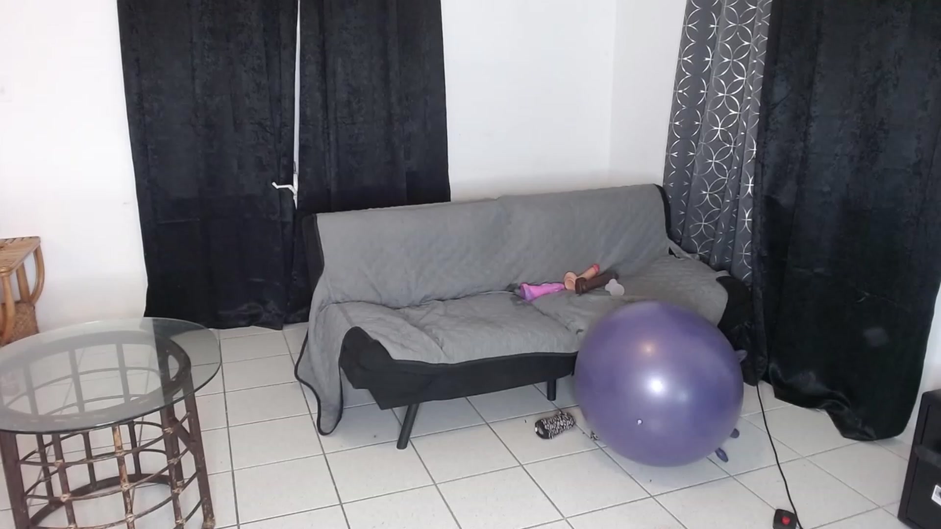 Gallery image thumbnail from HollyHanna's myfreecams stream on, 02/04/2023, 04:40 image 8 of 20