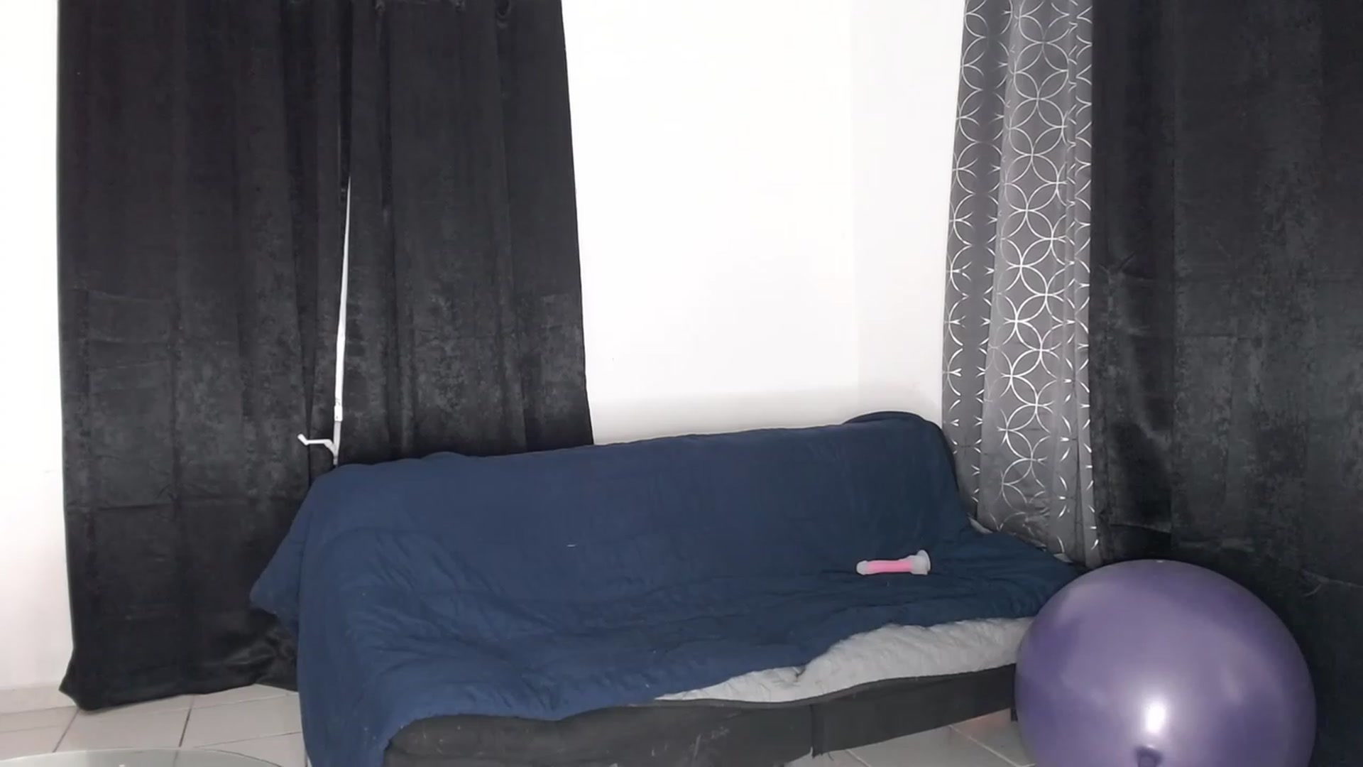 Gallery image thumbnail from HollyHanna's myfreecams stream on, 02/04/2023, 21:12 image 13 of 20