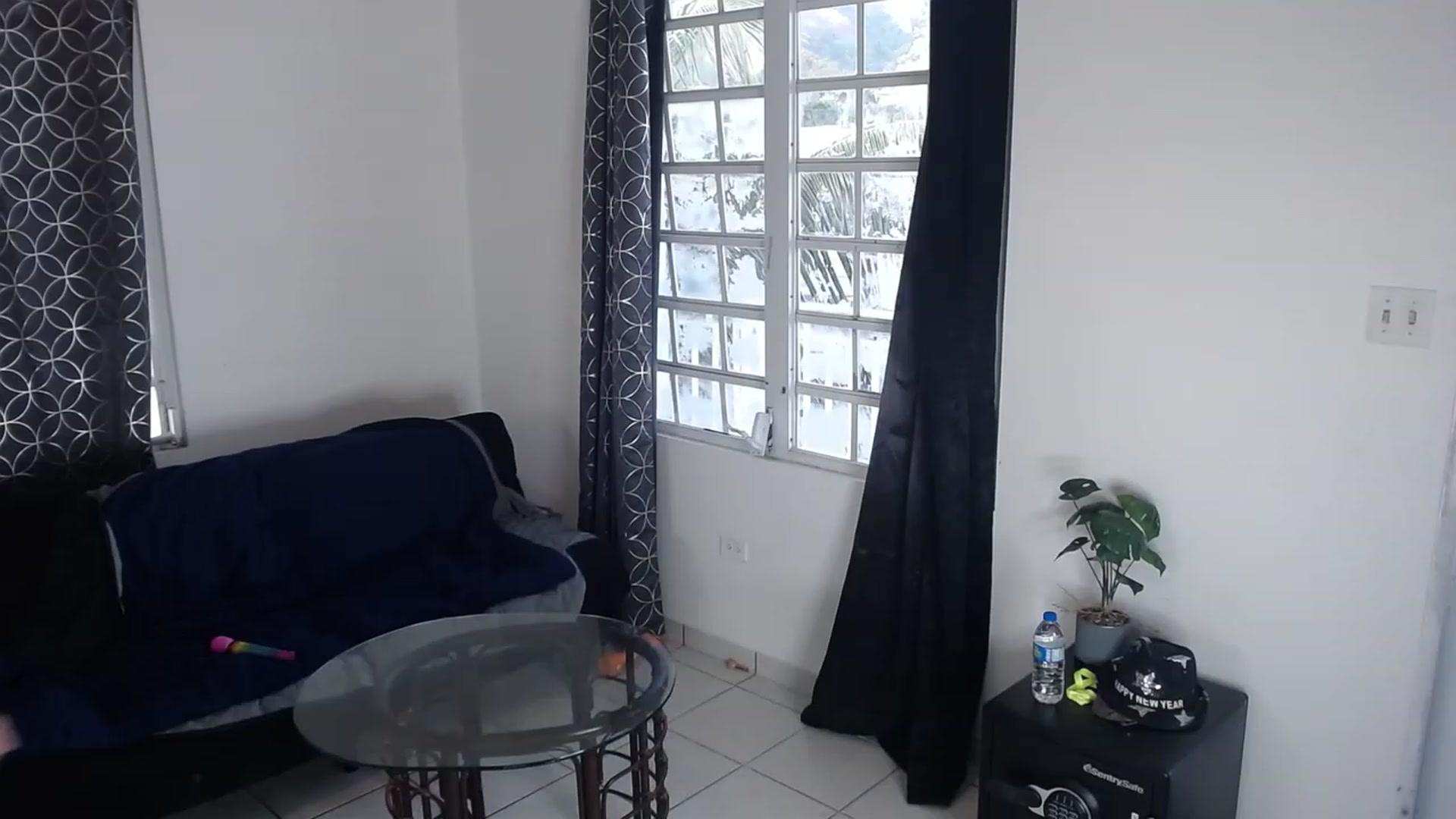 Gallery image thumbnail from HollyHanna's myfreecams stream on, 02/06/2023, 22:46 image 4 of 20