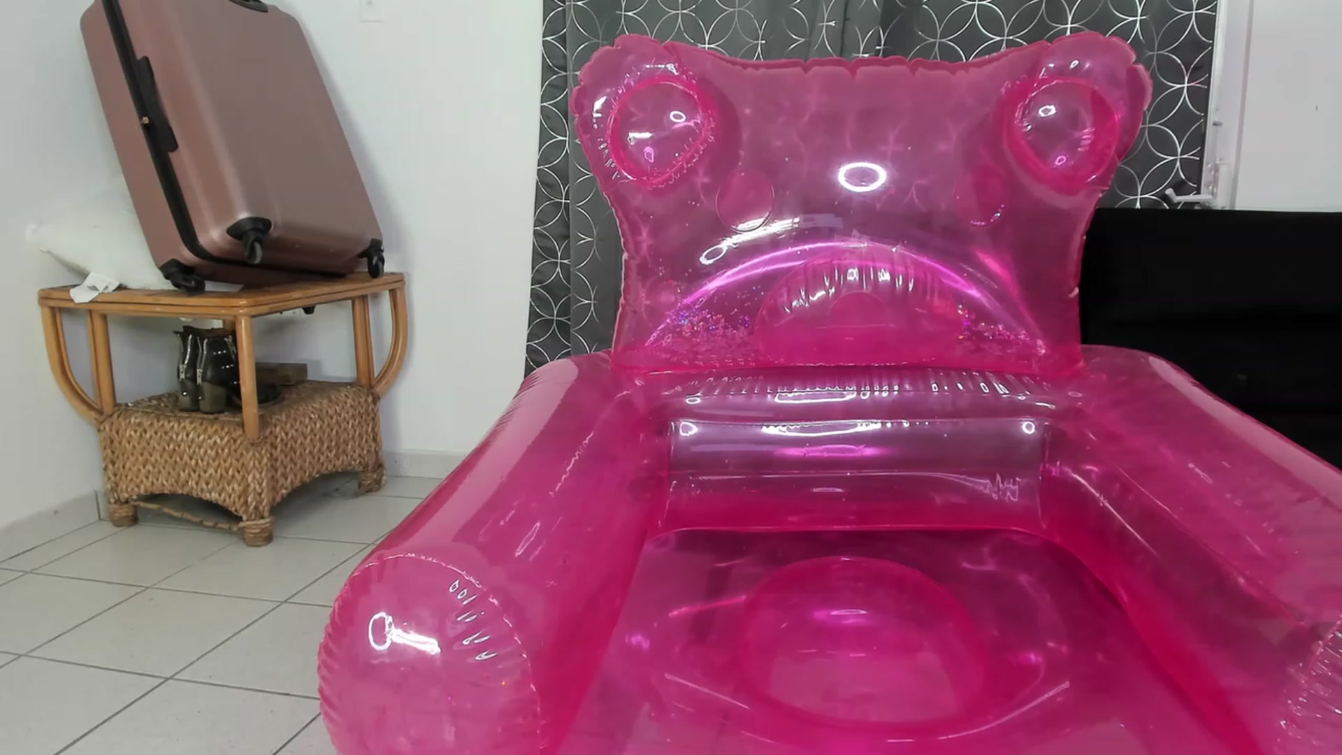 Gallery image thumbnail from HollyHanna's myfreecams stream on, 02/08/2023, 05:45 image 18 of 20