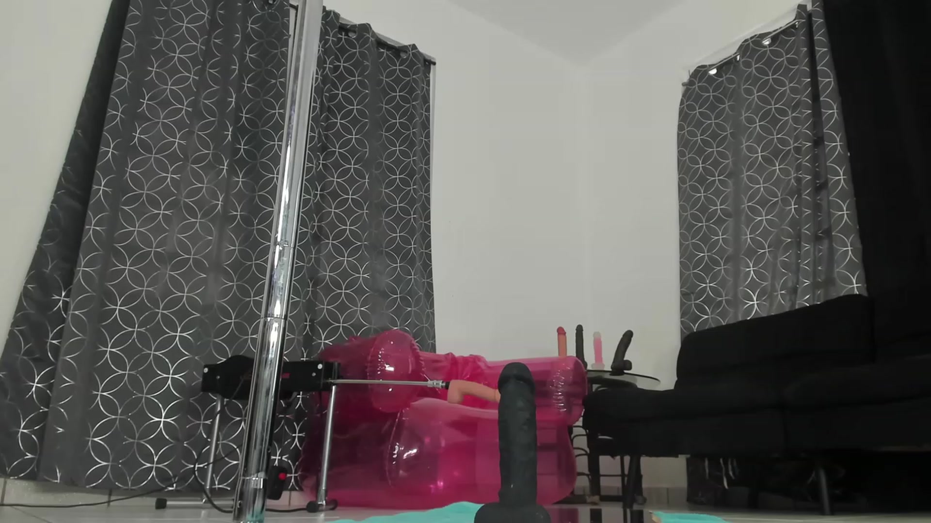 Gallery image thumbnail from HollyHanna's myfreecams stream on, 02/22/2023, 20:37 image 14 of 20
