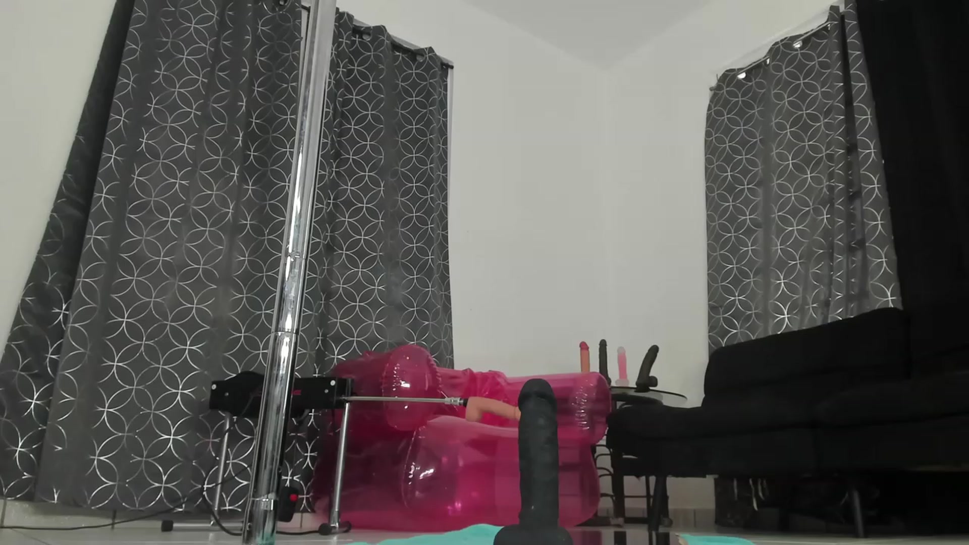 Gallery image thumbnail from HollyHanna's myfreecams stream on, 02/22/2023, 20:37 image 16 of 20