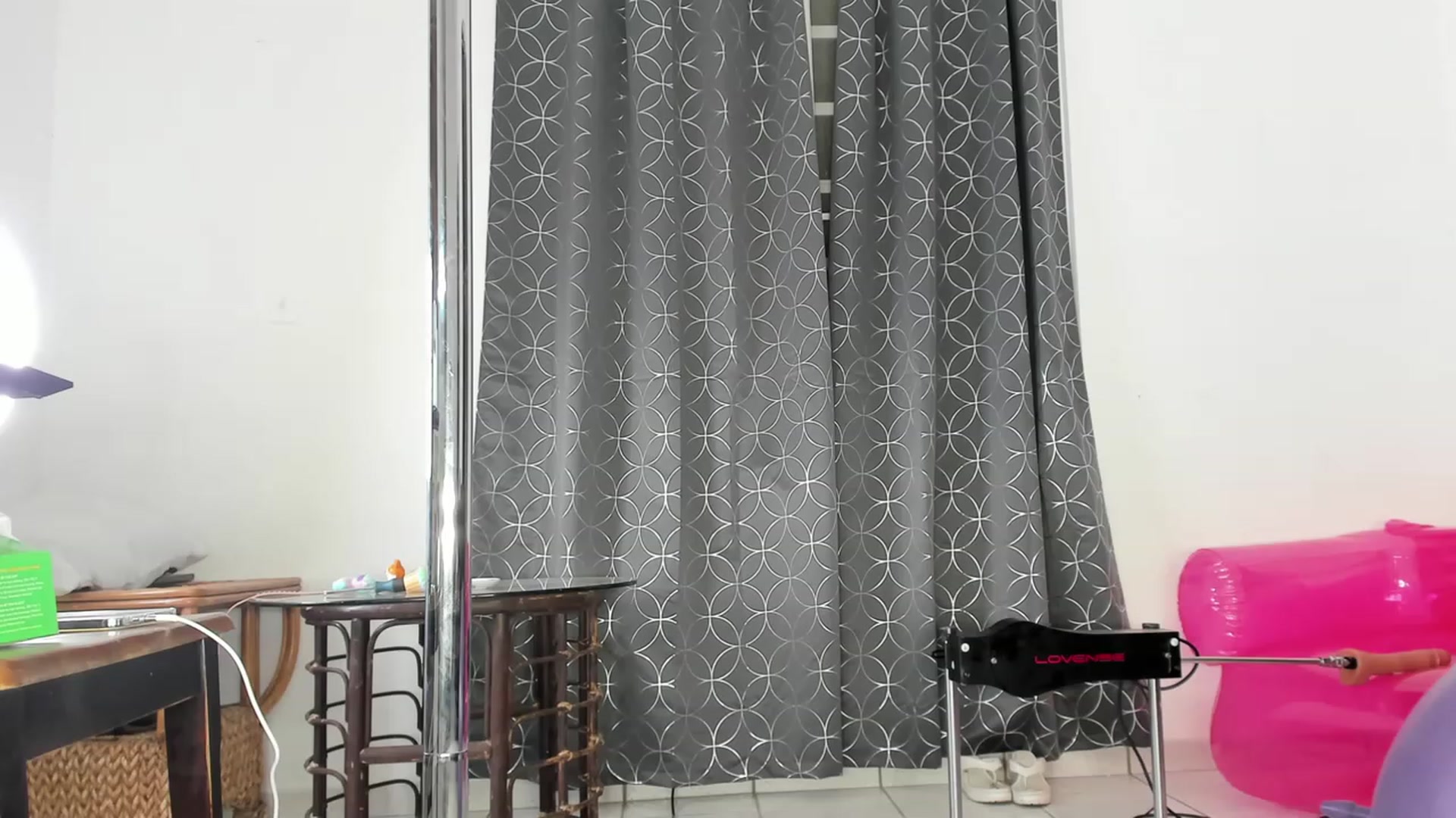 Gallery image thumbnail from HollyHanna's myfreecams stream on, 02/28/2023, 24:13 image 18 of 20