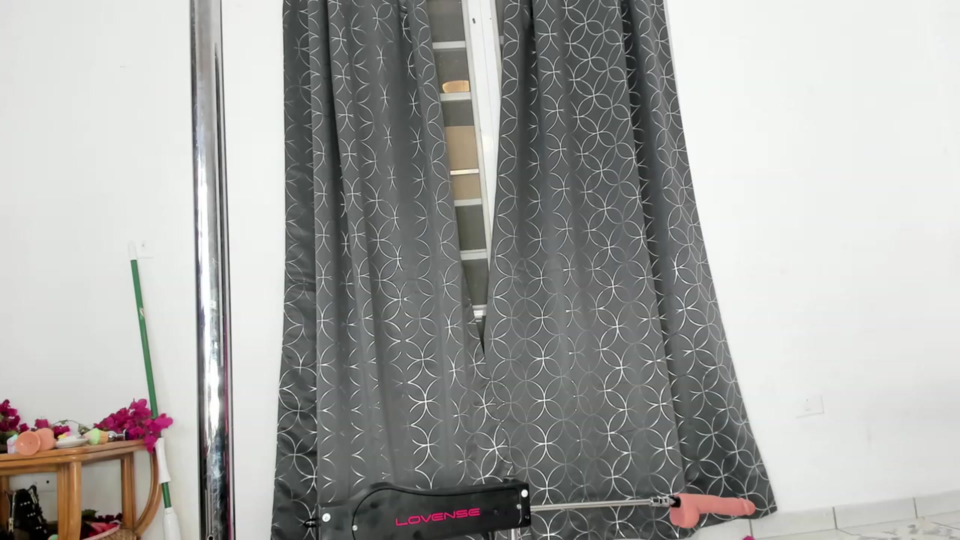 Gallery image thumbnail from HollyHanna's myfreecams stream on, 03/01/2023, 01:26 image 13 of 20