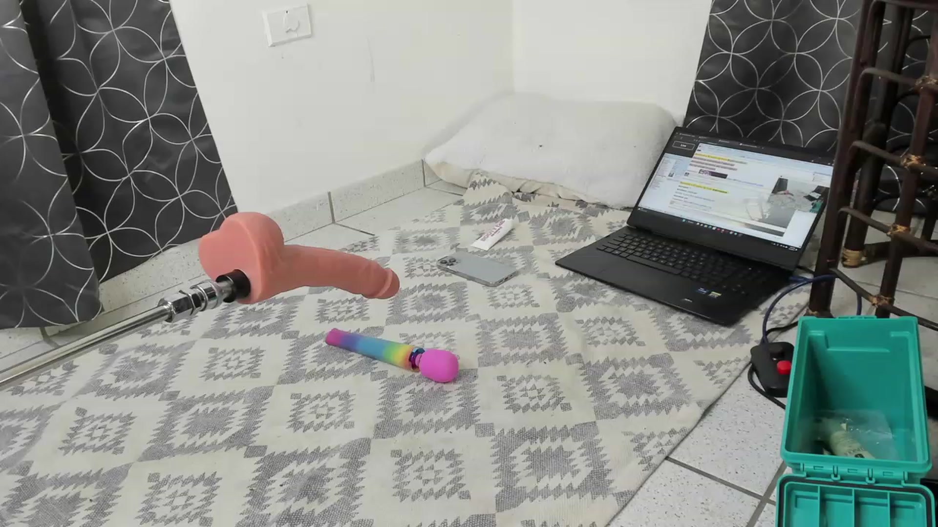 Gallery image thumbnail from HollyHanna's myfreecams stream on, 03/03/2023, 21:12 image 10 of 20