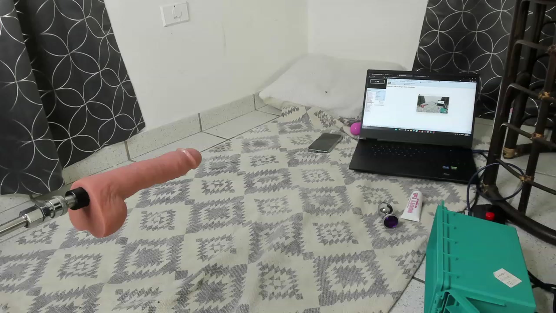Gallery image thumbnail from HollyHanna's myfreecams stream on, 03/03/2023, 21:12 image 15 of 20